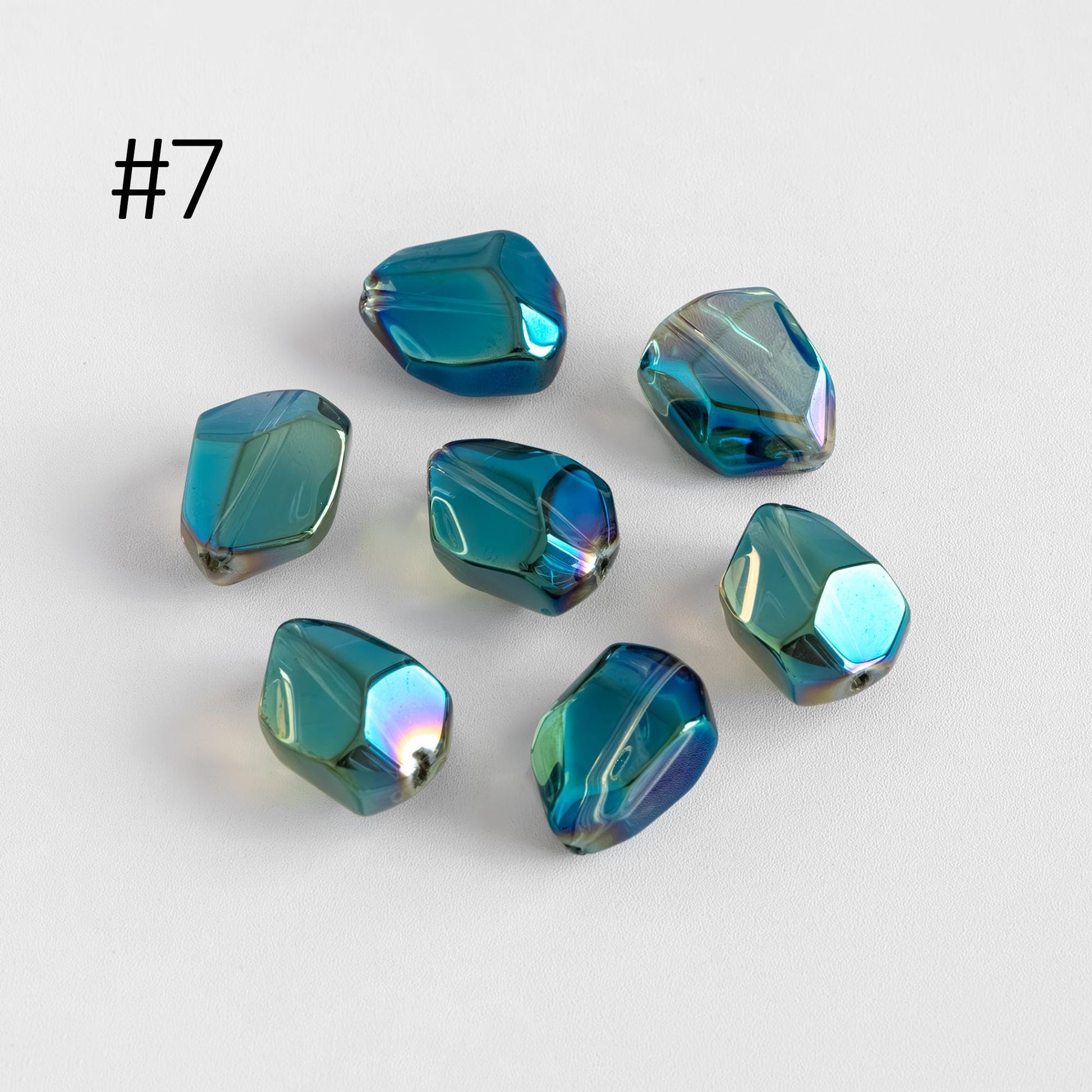 20pcs Crystal Faceted Glass Unique Stone Shaped beads 16mm (GM-005)