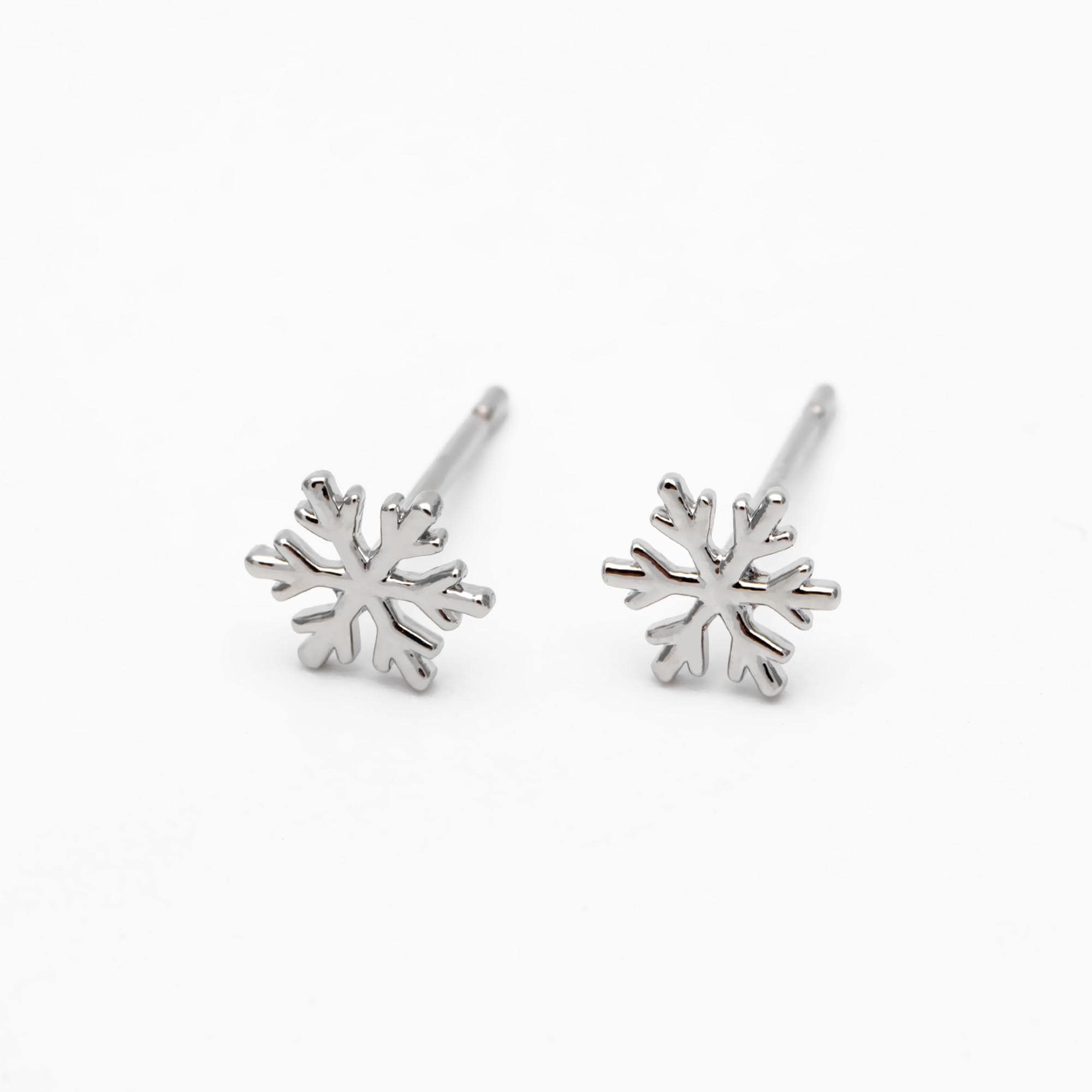 10pcs Gold/ Silver Snowflake Earrings 6mm, Gold/ Rhodium plated Brass, Dainty Christmas Earrings (GB-139-B)