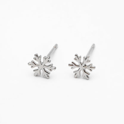 4pcs Gold/ Silver Snowflake Earrings 6mm, Gold/ Rhodium plated Brass, Dainty Christmas Earrings (GB-139-B)