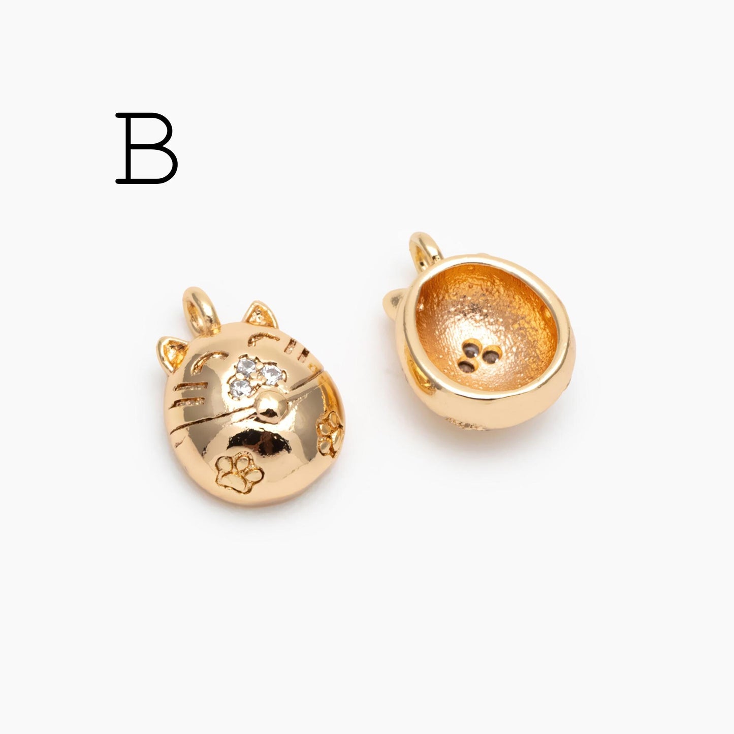10pcs Gold plated Brass Cat Charms, Lucky Cat Maneki Neko Pendants (GB-2431)