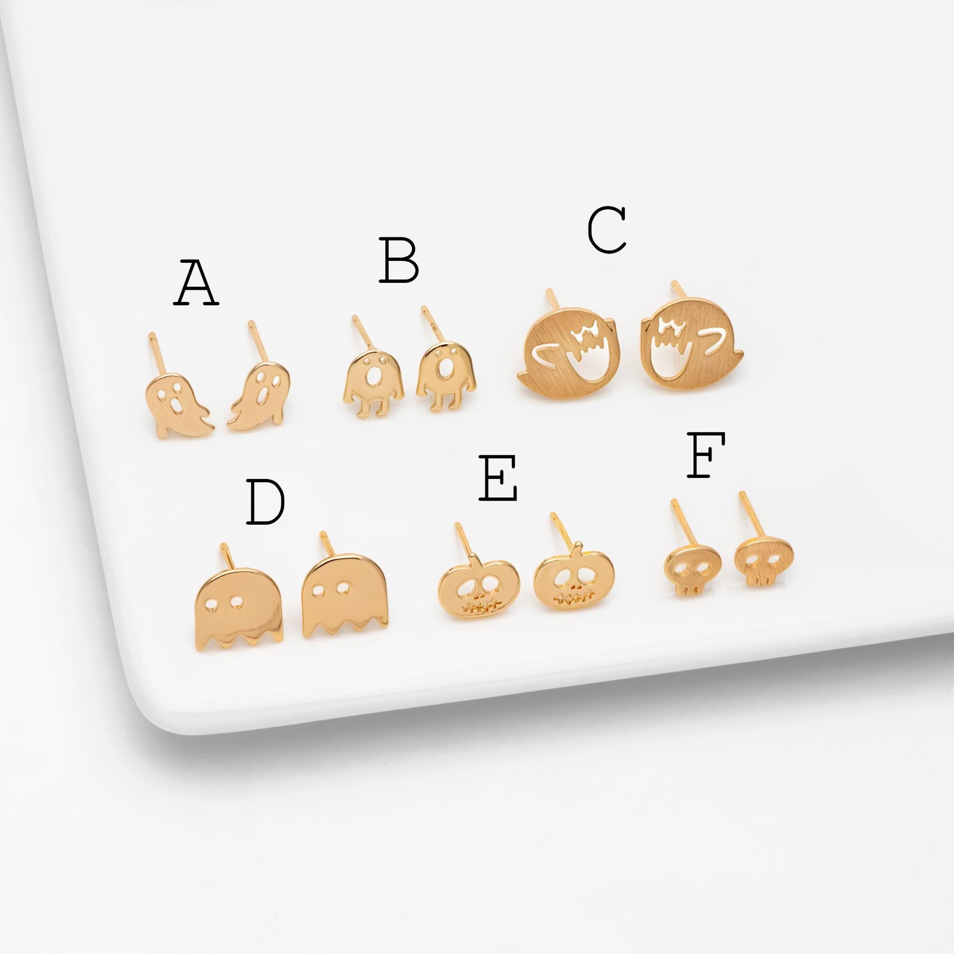 10pcs Gold Halloween Earrings , Gold Plated Brass Ghost Stud Earrings (GB-3312)