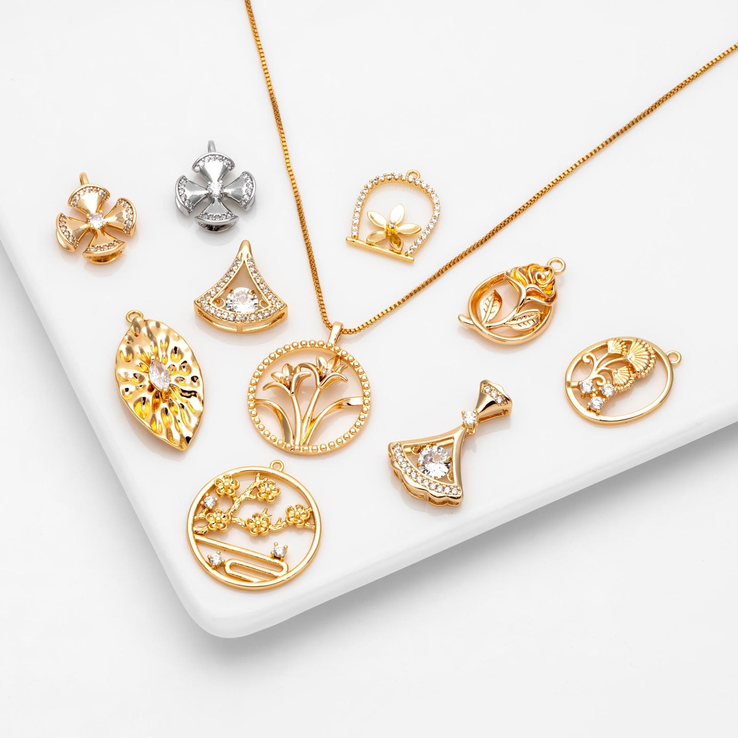 4pcs Gold/ Silver Tone Flower Leaf Charms , 18K Gold/ Rhodium plated Brass, Dainty Earring Pendants (GB-3118)