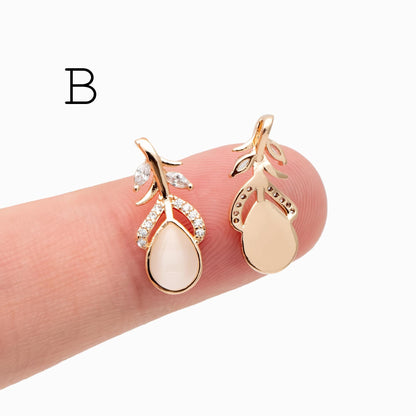 4pcs Dainty Feather Charms , 18K Gold plated Brass, CZ Gold Feather Pendants (GB-3343)