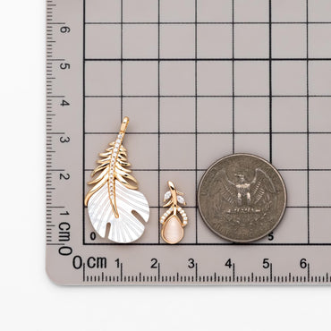 4pcs Dainty Feather Charms , 18K Gold plated Brass, CZ Gold Feather Pendants (GB-3343)