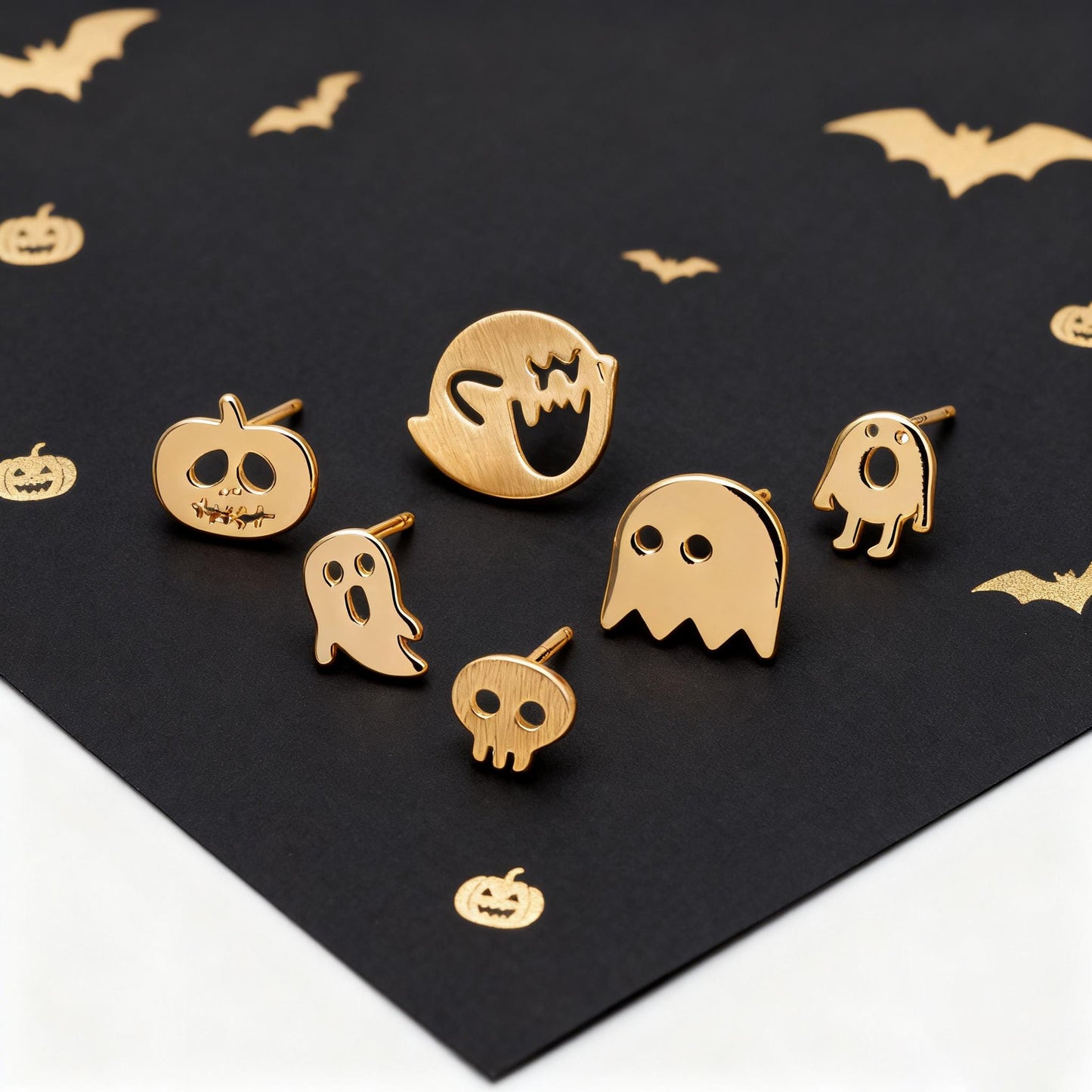 10pcs Gold Halloween Earrings , Gold Plated Brass Ghost Stud Earrings (GB-3312)
