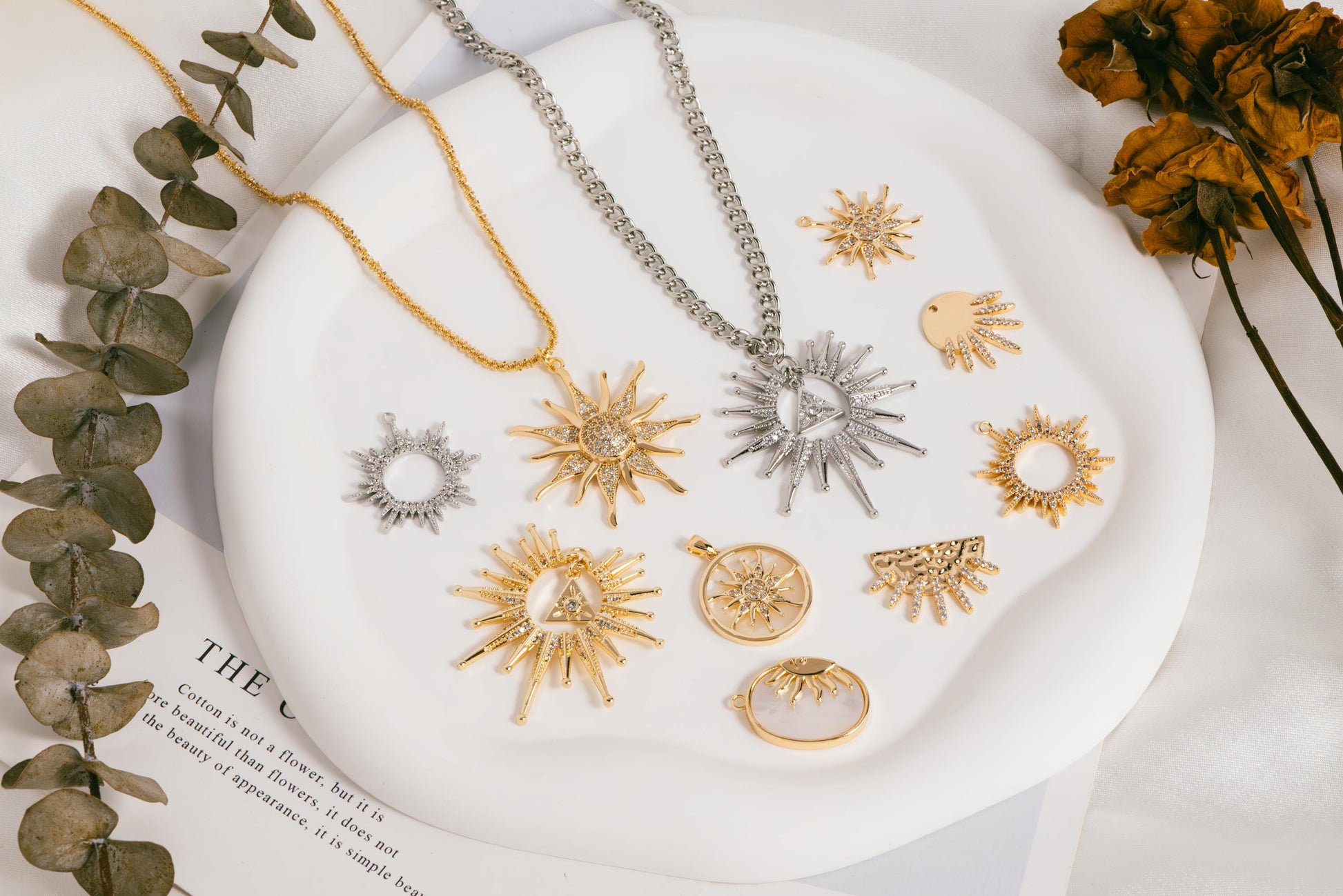 4pcs CZ Pave Gold/ Silver Sun Charms, 18K Gold/ Rhodium plated Brass, Sun Pendants (GB-2259)