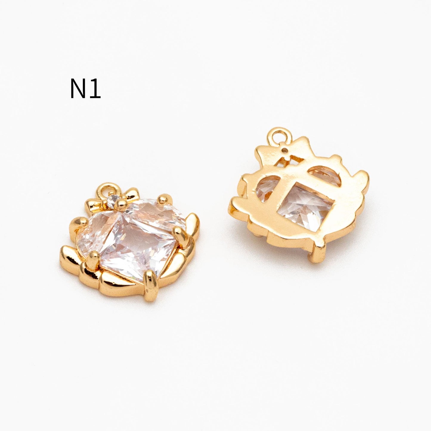 4pcs Gold/ Silver Tone Heart Charms, 18K Gold/ Rhodium plated Brass, Dainty Heart Pendants (GB-2782)