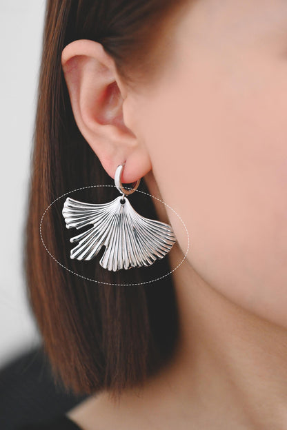 10pcs Gold/ Silver Tone Leaf Charm Pendants, Gold/ Rhodium plated Brass, Lead Nickel Free (GB-3057)