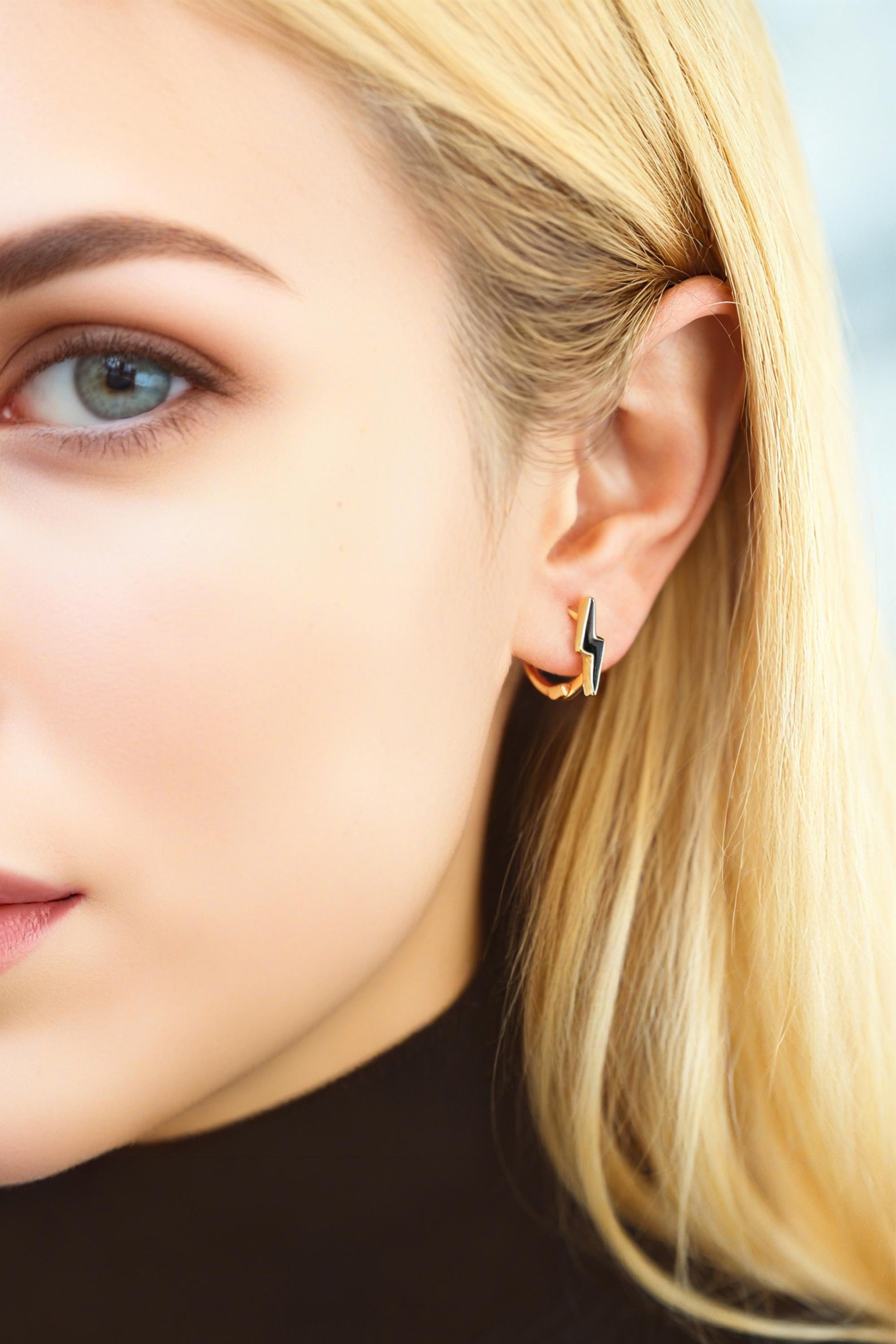 4pcs Gold Enamel Lightning Hoop Earrings, 18K Gold plated Brass, Minimalist Huggie Earrings (GB-3843-D)
