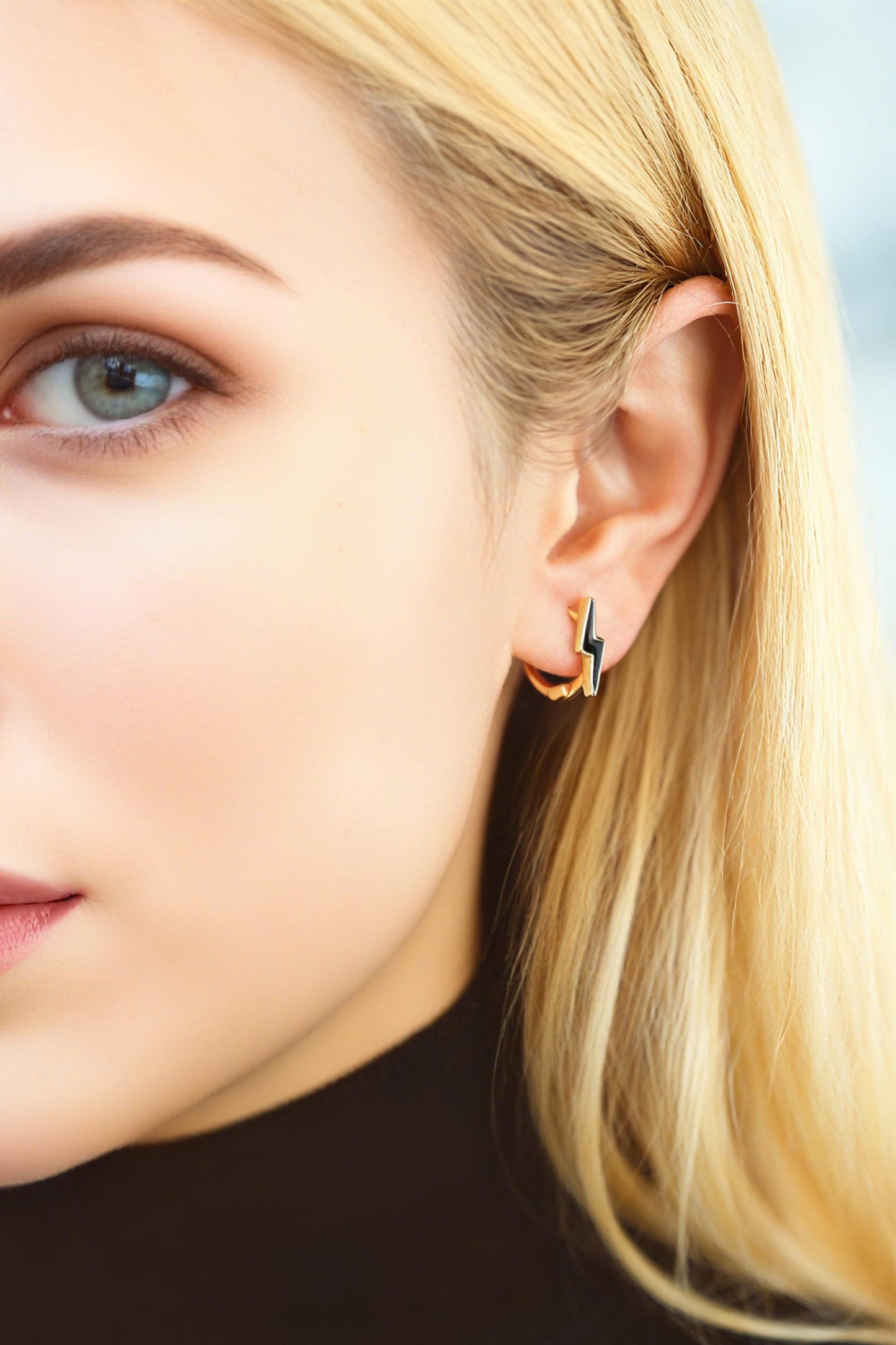 4pcs Gold Enamel Lightning Hoop Earrings, 18K Gold plated Brass, Minimalist Huggie Earrings (GB-3843-D)