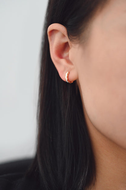 4pcs Enamel Hoop Earrings, 18K Gold plated Brass, Minimalist Circle Huggies (GB-3717)