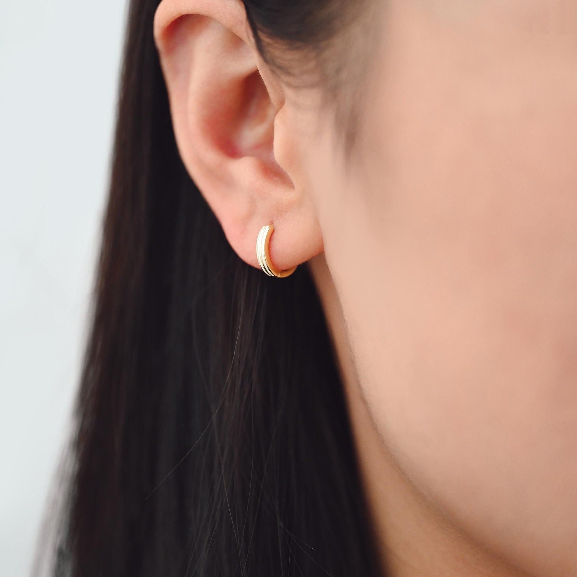 4pcs Enamel Hoop Earrings, 18K Gold plated Brass, Minimalist Circle Huggies (GB-3717)