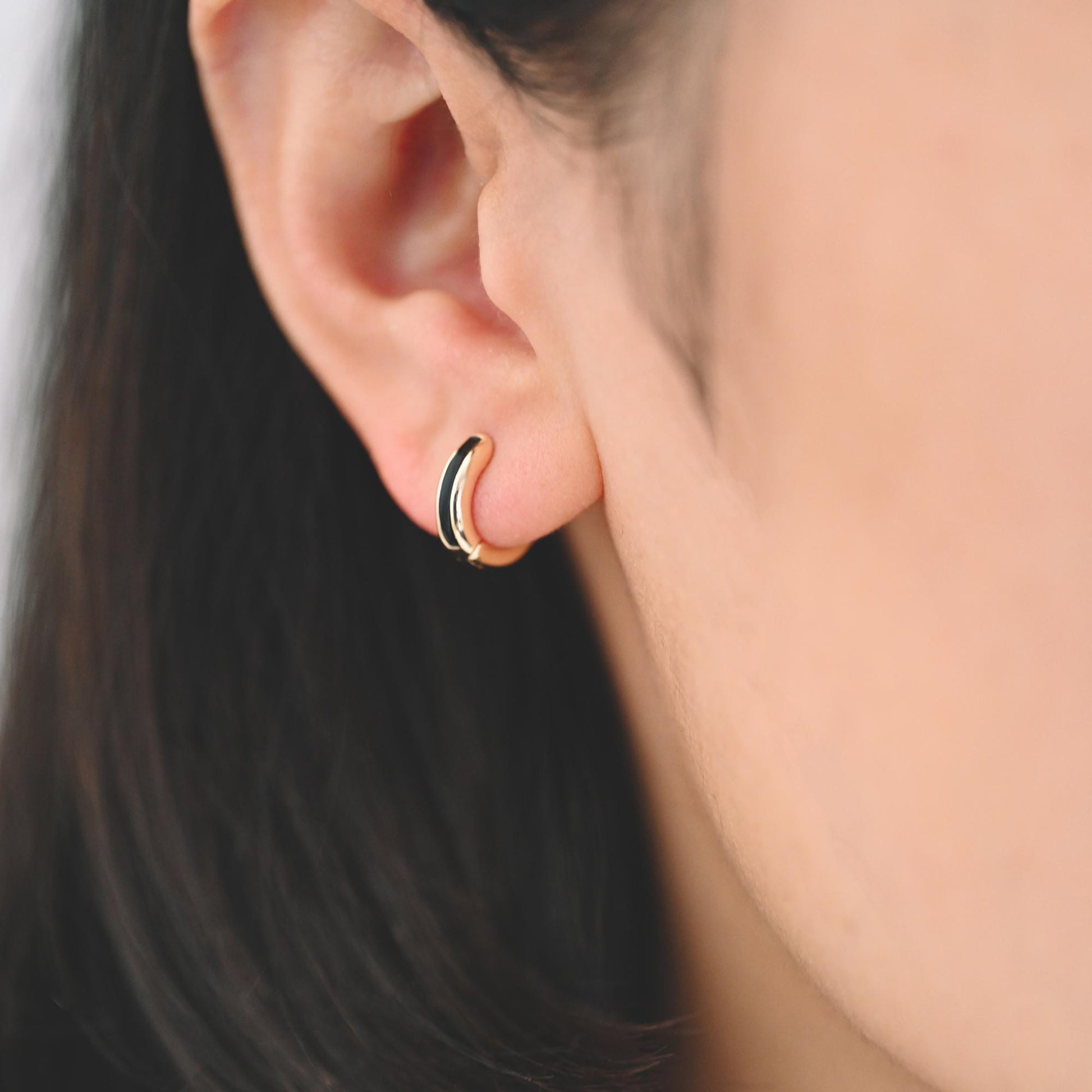 4pcs Enamel Hoop Earrings, 18K Gold plated Brass, Minimalist Circle Huggies (GB-3717)