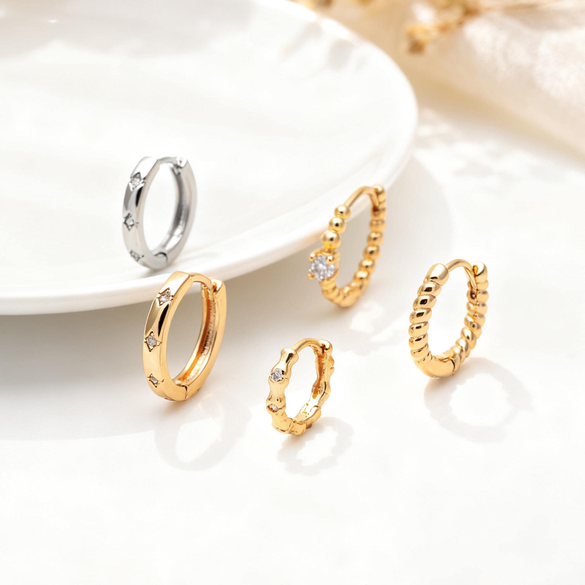 4pcs Minimalist Hoop Earrings, Gold/ Rhodium plated Huggie Earrings, Circle Earring (GB-2815)