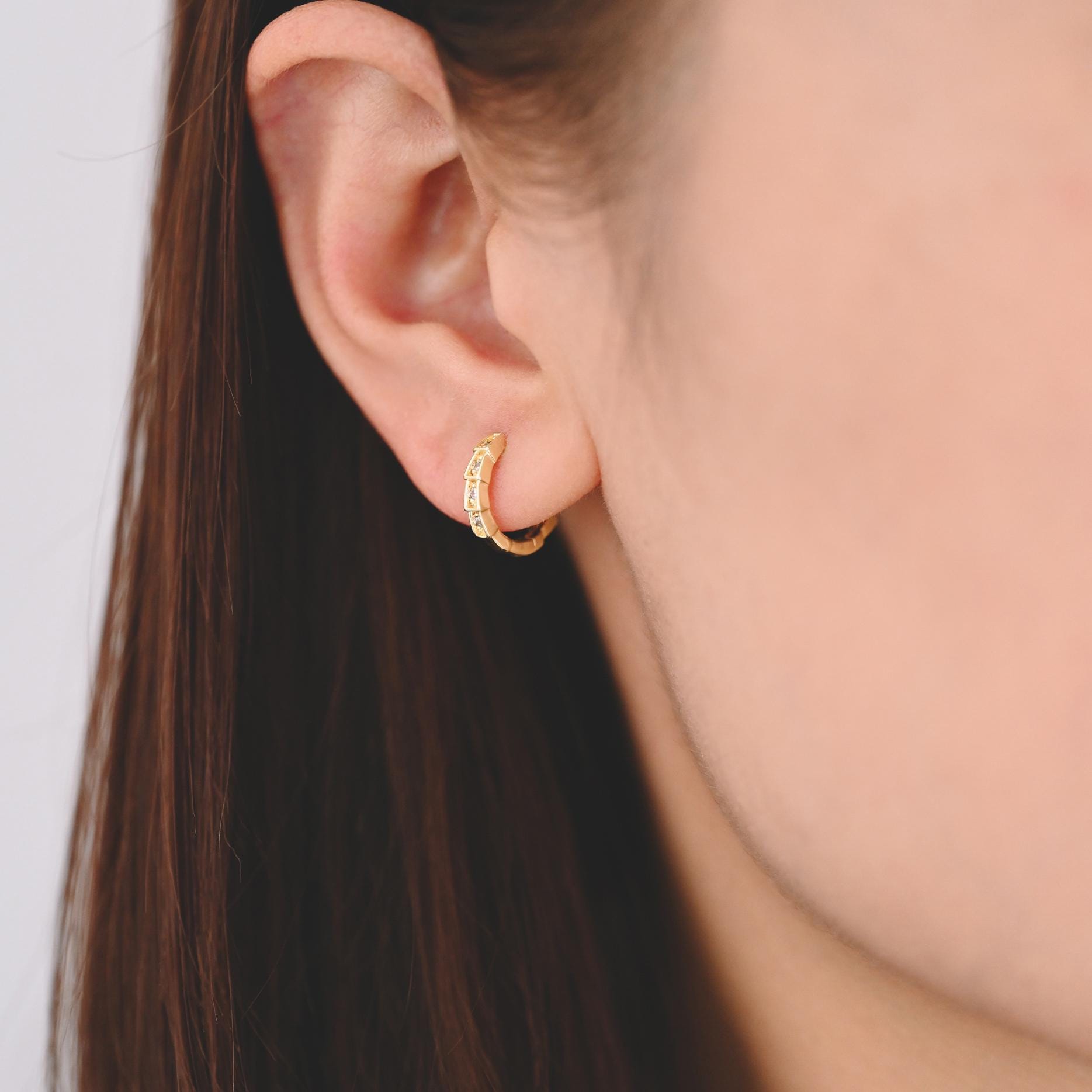 4pcs CZ Pave Gold/ Rhodium plated Hoop Earrings, Dainty Round Huggie Earrings, Minimalist Circle Earring (GB-3826)