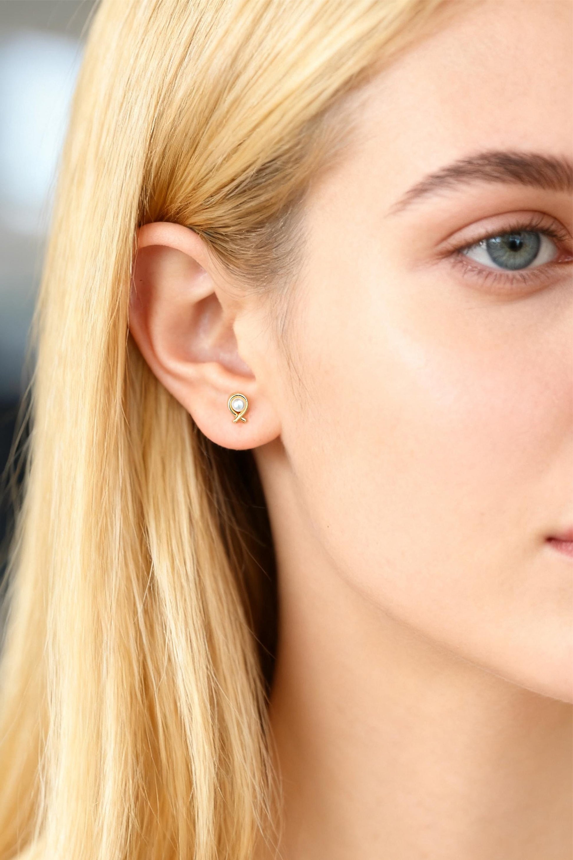 10pcs Gold/ Silver Faux Pearl Earrings, 18K Real Gold/ Rhodium Plated Brass, Dainty Stud Earring (#GB-4681)