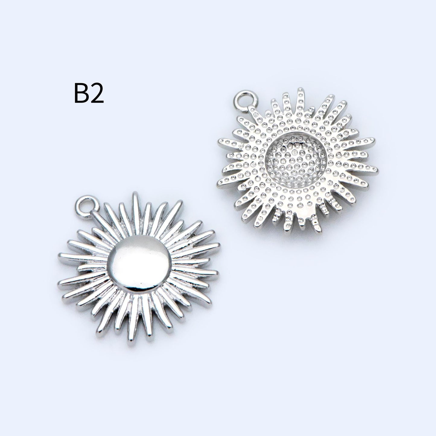 4pcs Gold Sun Charms , 18K Gold plated Brass, Sun Pendants Wholesale (GB-1311)