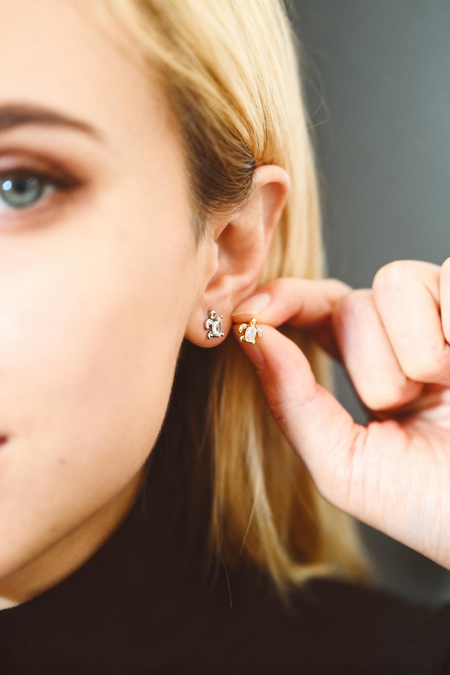 10pcs CZ Pave Gold/ Silver Tone Turtle Earrings, Gold/ Rhodium Plated Brass, Minimalist Stud Earrings (GB-4630)