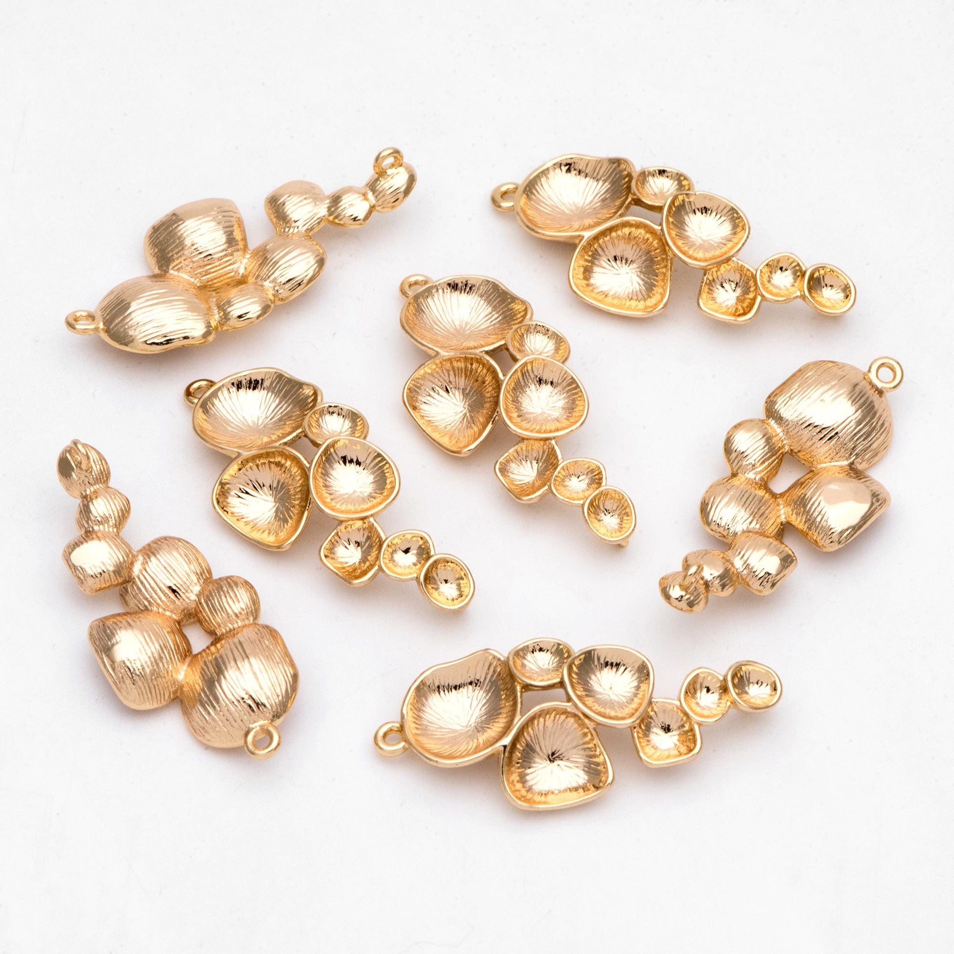 10pcs Gold Lotus Leaf Connectors, 18K Gold plated Brass, Lotus Leaves Charm Connectors (GB-3076)