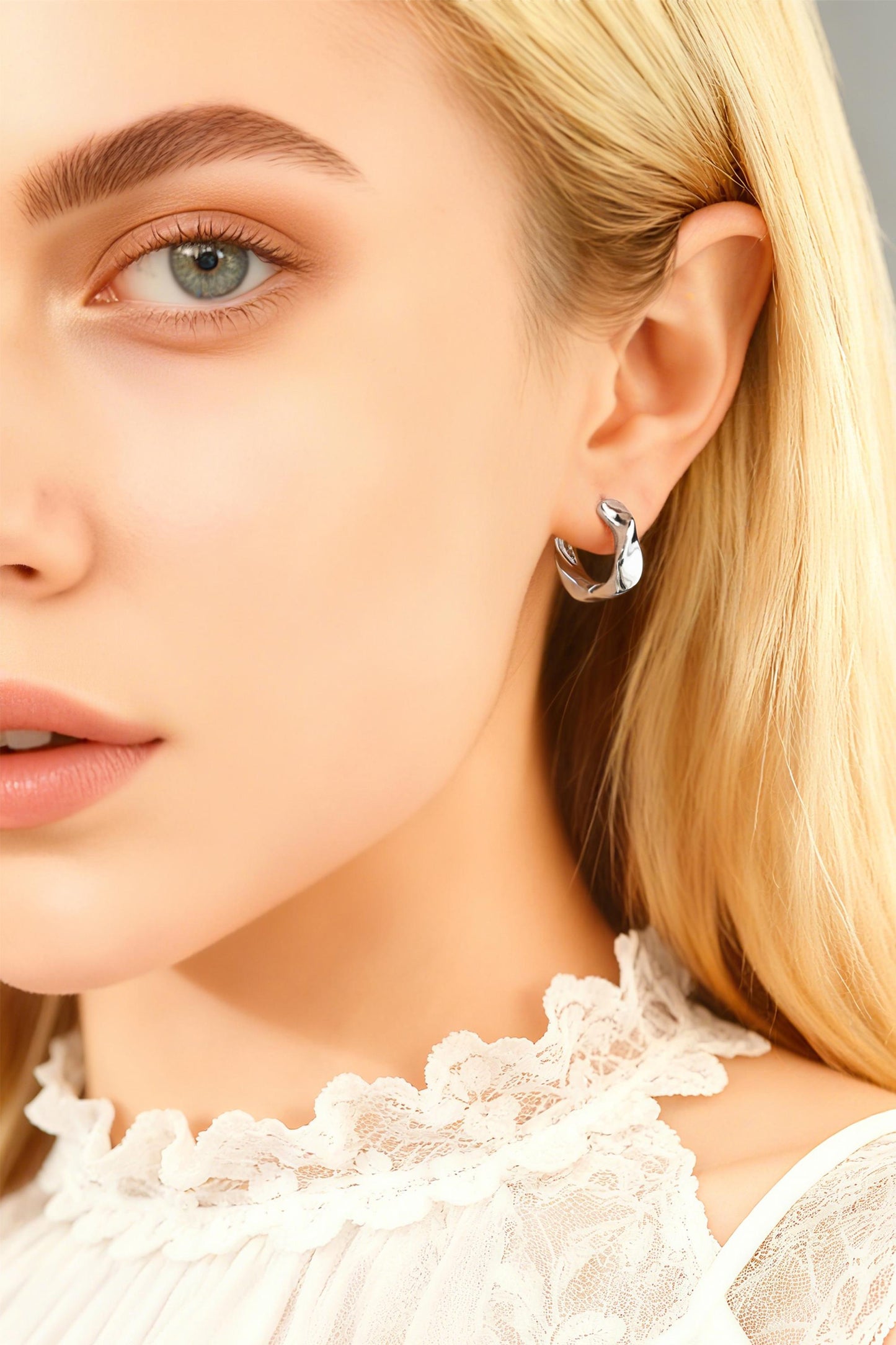 4pcs Gold/ Silver Twist Hoop Earrings, Gold/ Rhodium plated Brass, Minimalist Huggie Earrings (GB-3645)