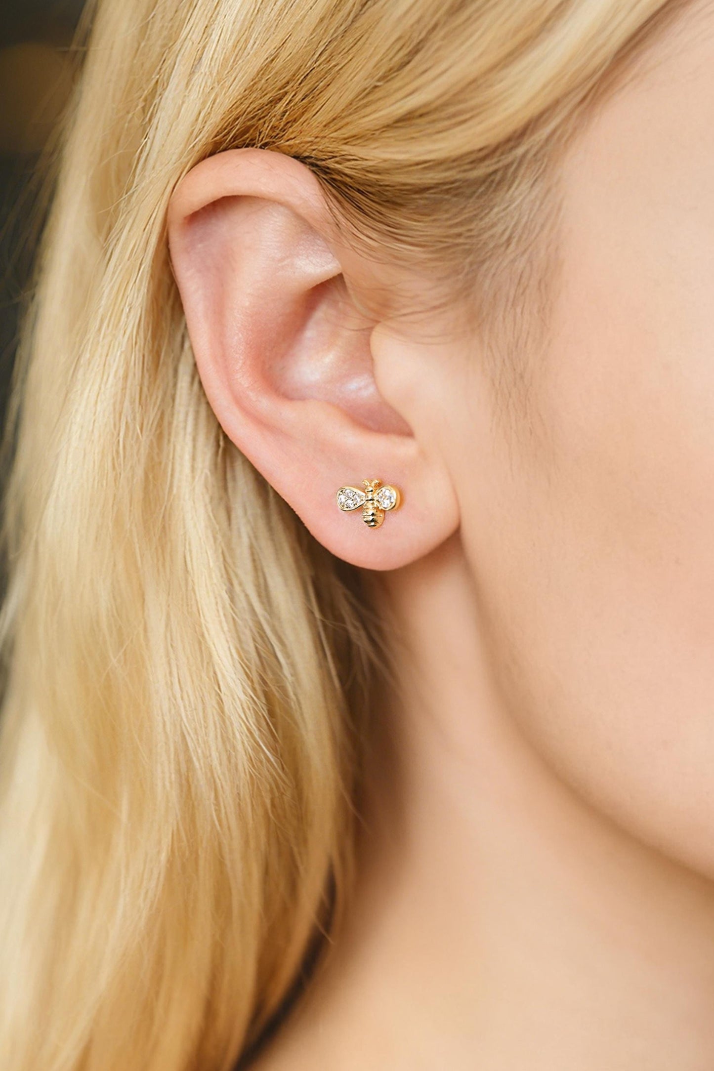 10pcs CZ pave Gold Bee Earrings 7x10mm, Real Gold Plated Brass Stud Earrings (GB-3994)