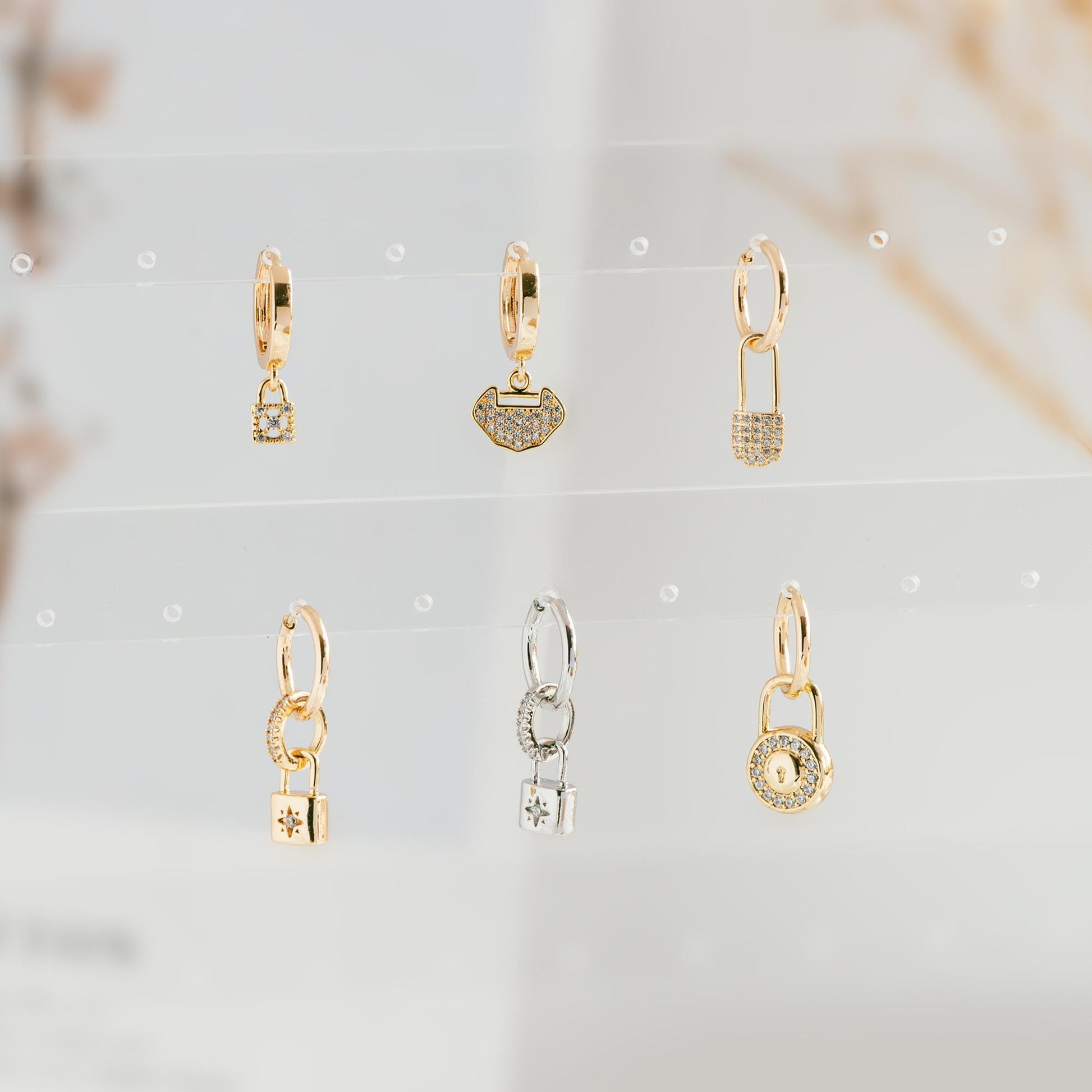 4pcs CZ Pave Gold/ Silver Tone Lock Charms, Real Gold/ Rhodium plated Brass, Mini Lock Pendants (GB-751)