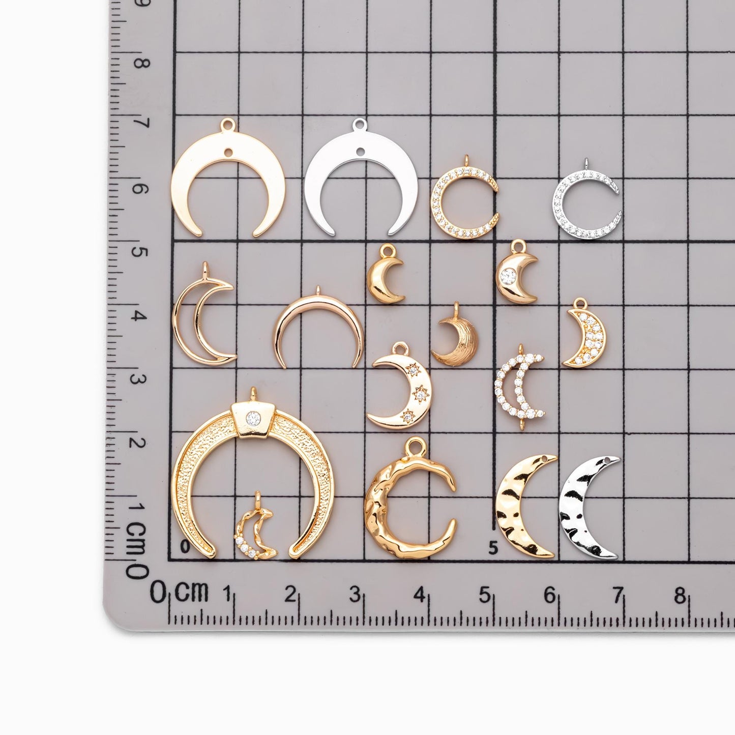 10pcs Gold/ Silver tone Moon Charms , 18K Gold/ Rhodium plated Brass, Moon Connector Pendants (GB-618)