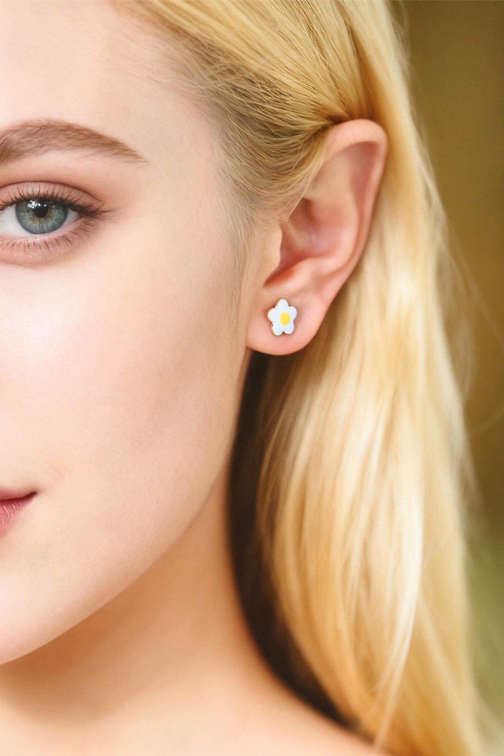 10pcs Gold Enamel Egg Flower Earrings, Gold Plated Brass, Floral Stud Earrings (GB-4608)