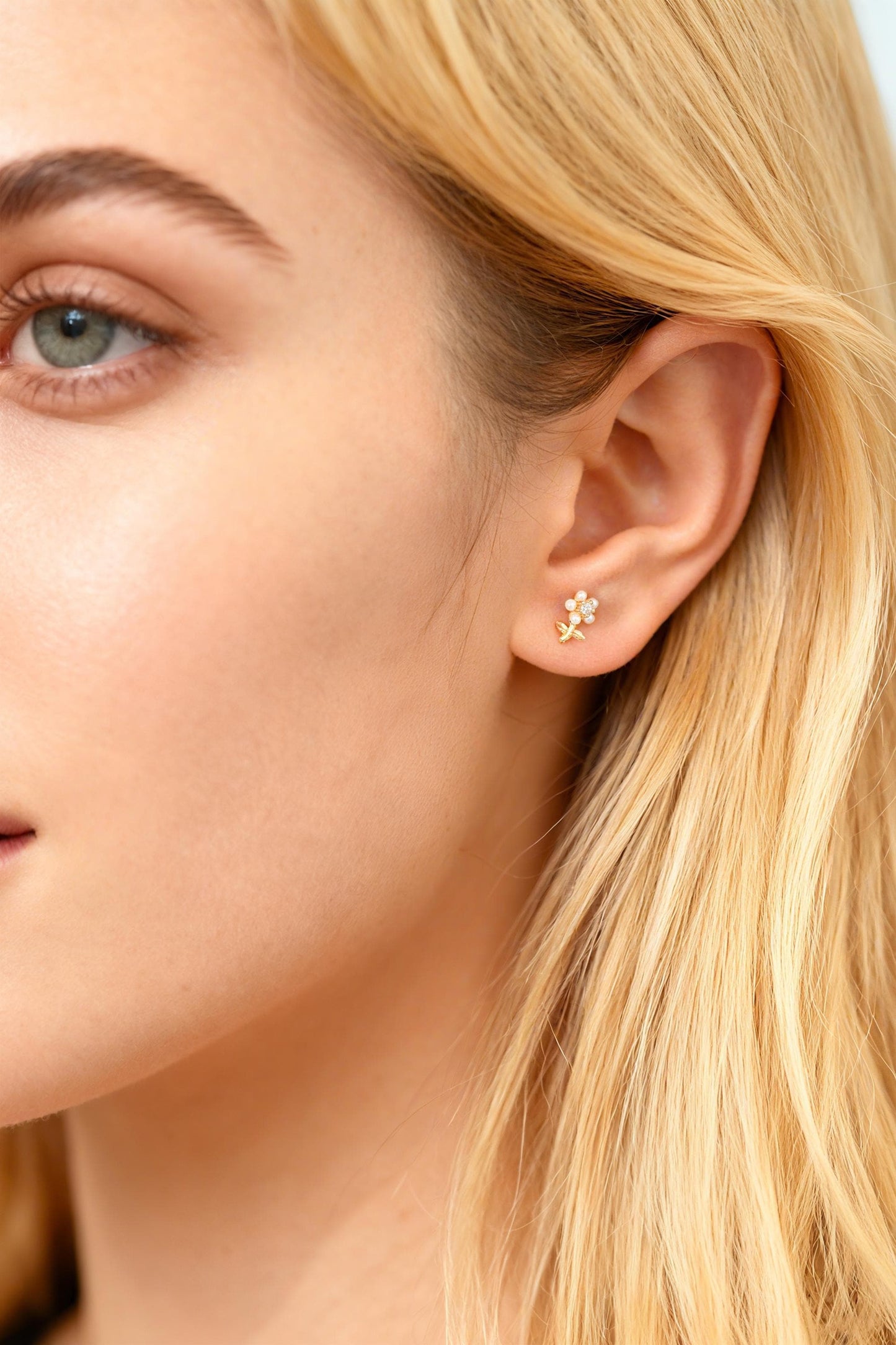 10pcs Gold/ Silver Faux Pearl Earrings, 18K Real Gold/ Rhodium Plated Brass, Dainty Stud Earring (#GB-4681)