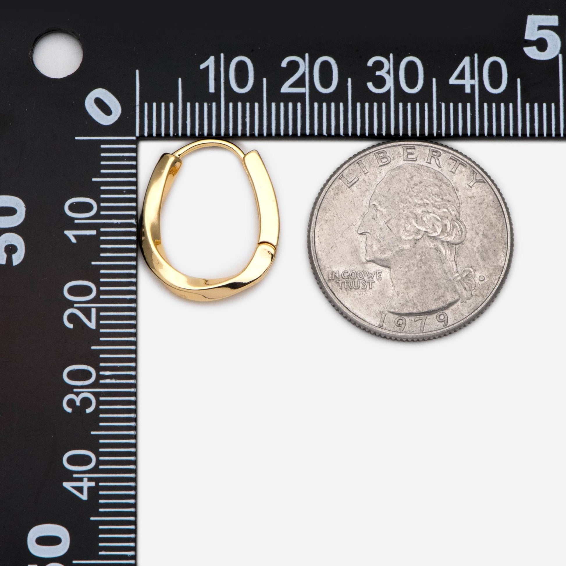 10pcs Gold Twist Oval Earrings, Oval huggie earrings (GB-2210)