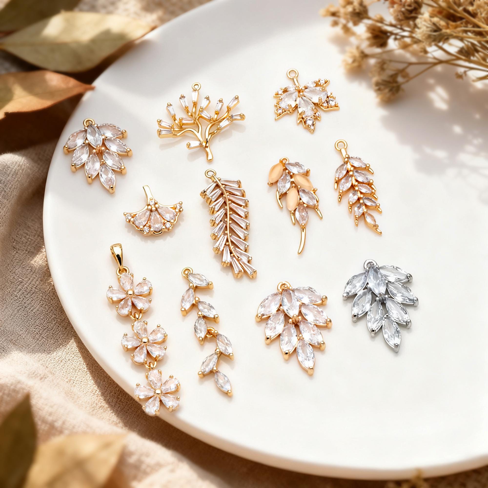 4pcs CZ pave Gold/ Silver Tone Leaf Charms, Leaf Pendants, Earring Findings, Jewelry Making, Jewelry Supplies (GB-3037)