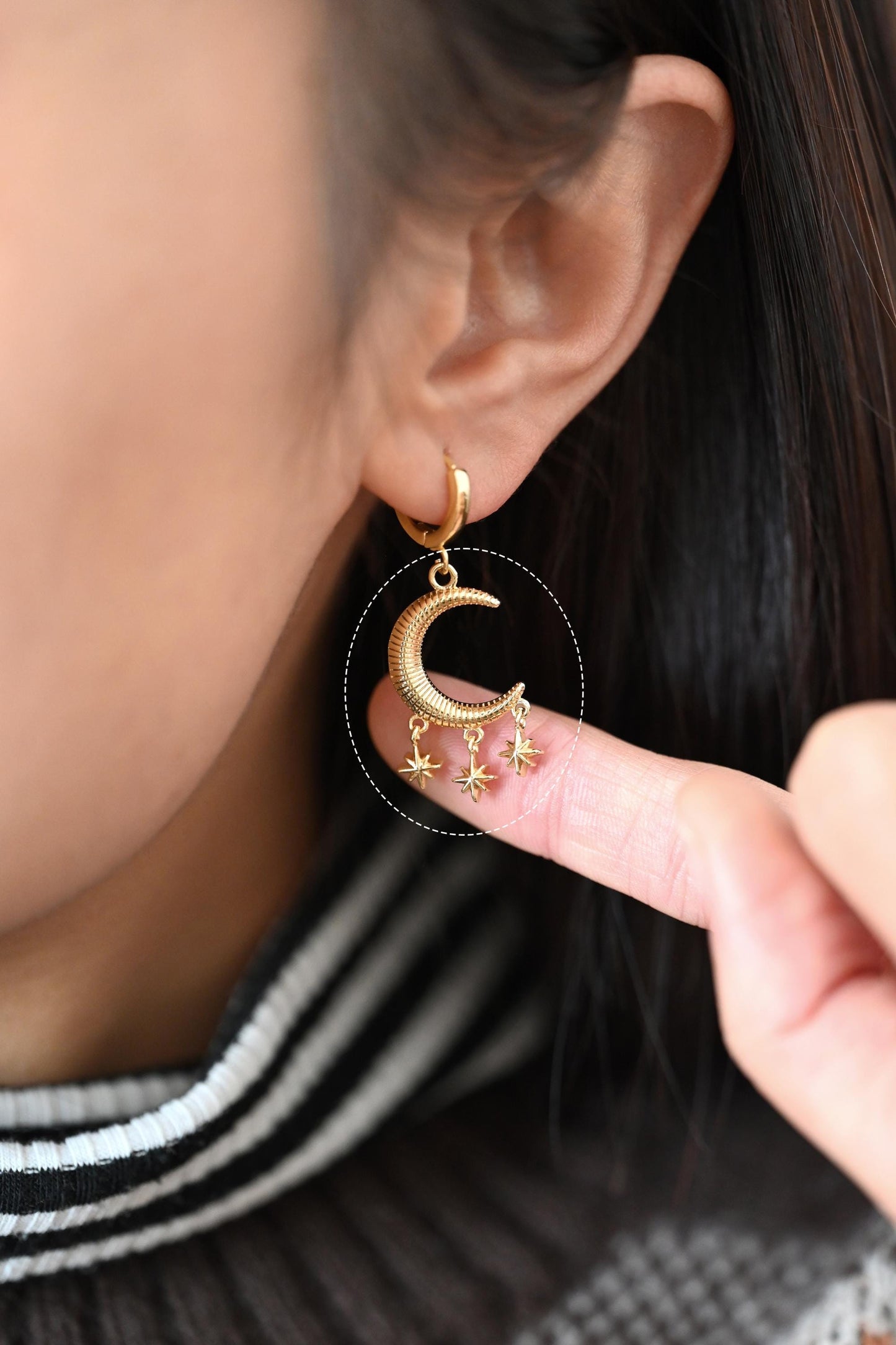 4pcs Gold Moon Star Charms 27x14mm, 18K Gold plated Brass Moon Pendants (GB-2394-E)