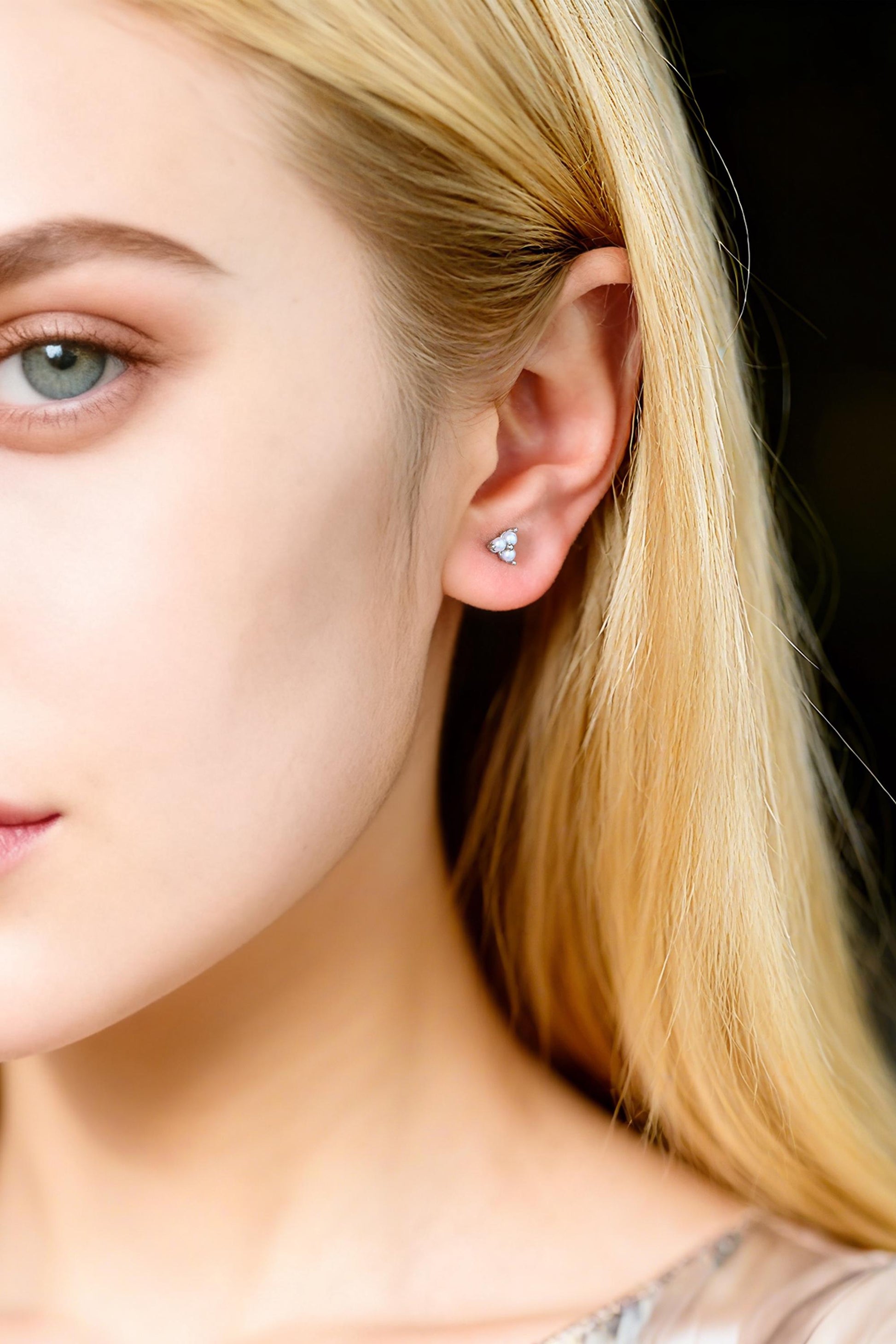 10pcs Faux Pearl Pave Gold/ Silver Tone Flower Earrings, Gold/ Rhodium Plated Brass Tiny Stud Earring (#GB-4593)