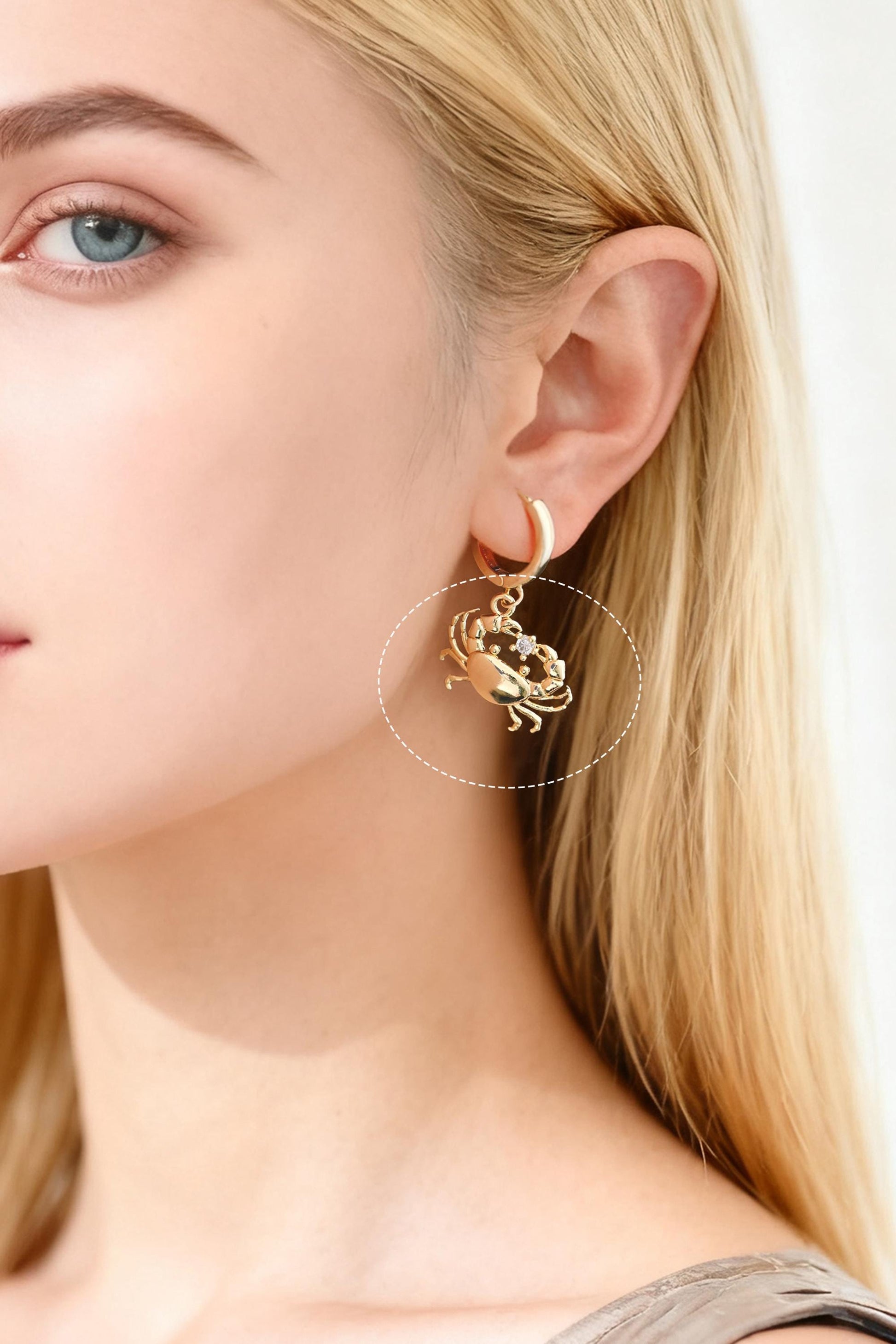 4pcs Gold/ Silver Tone Crab Claw Charms, Crab Charms, 18K Gold/ Rhodium plated Brass, Dainty Beach Jewelry (GB-4601)