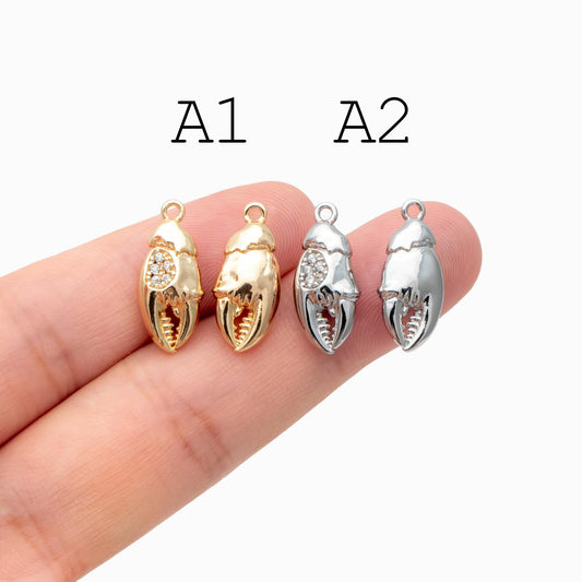 4pcs Gold/ Silver Tone Crab Claw Charms, Crab Charms, 18K Gold/ Rhodium plated Brass, Dainty Beach Jewelry (GB-4601)