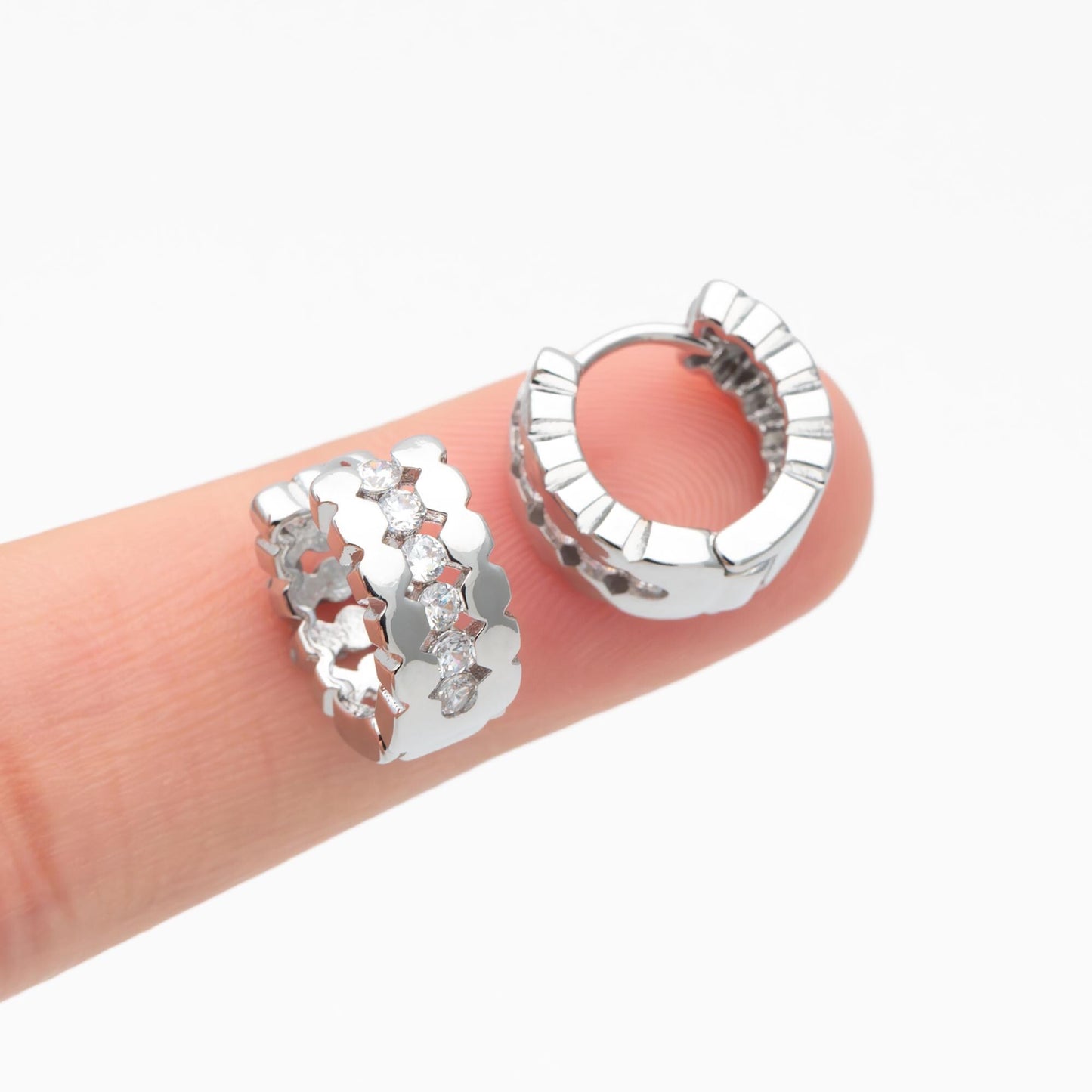 4pcs CZ Pave Gold/ Silver Tone Round Hoop Earrings, Huggie Earrings, Minimalist Earring, Small Gold Hoops Earring (GB-4707)