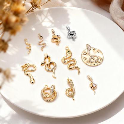 4pcs Gold Snake Charm, 18K Gold Plated Brass, Snake Necklace Jewelry Pendant (GB-2756)