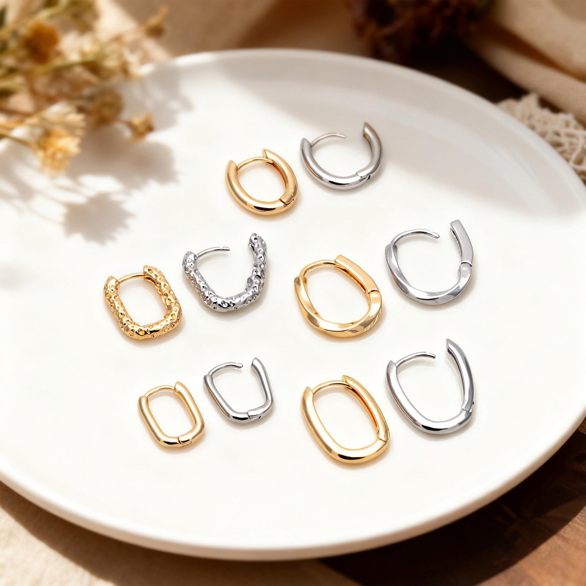10pcs Gold/ Silver tone Oval Leverback Ear Hooks 14x10mm, Gold/ Rhodium plated on Brass, Earring Hoop Components (GB-1656)