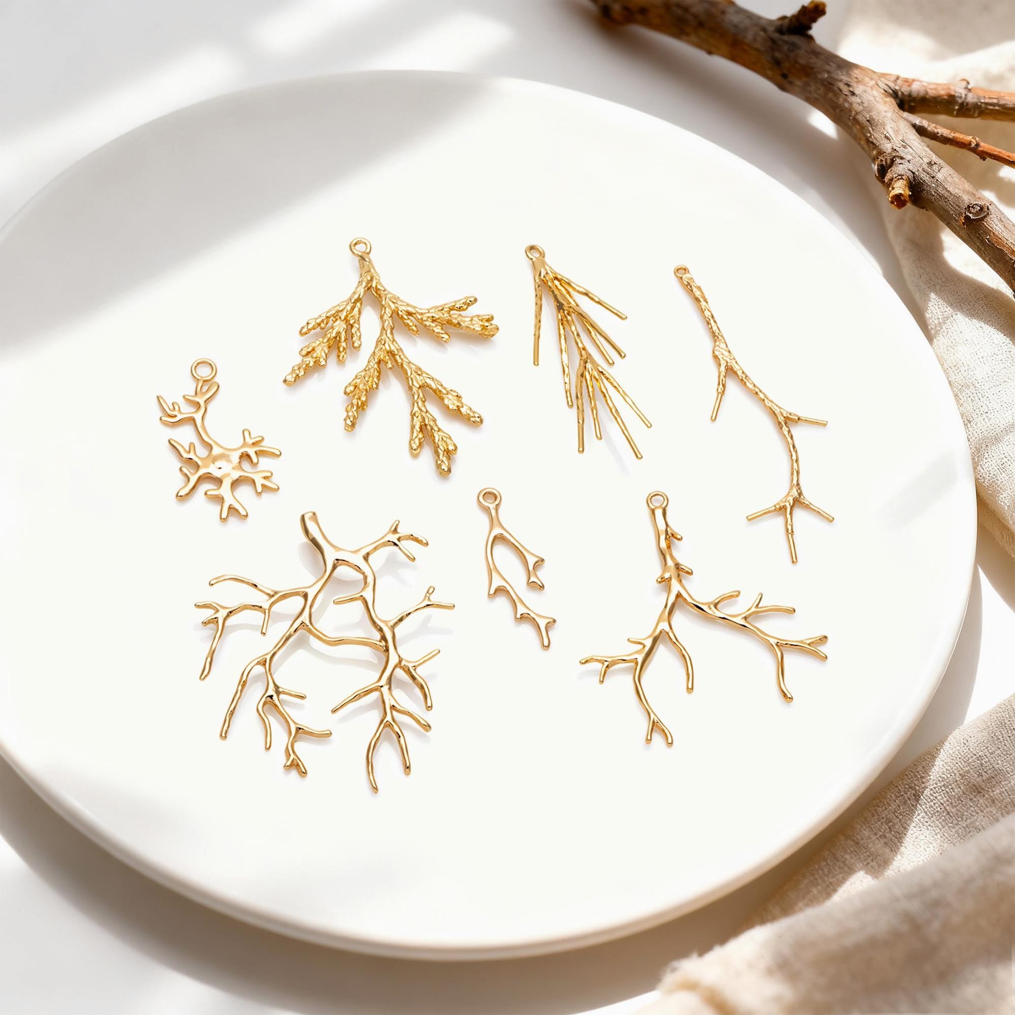 4pcs Gold Branch Charms , Real Gold Plated Brass, Christmas Pendants, Jewelry Making, Diy Material, Jewelry Supplies (GB-2672)