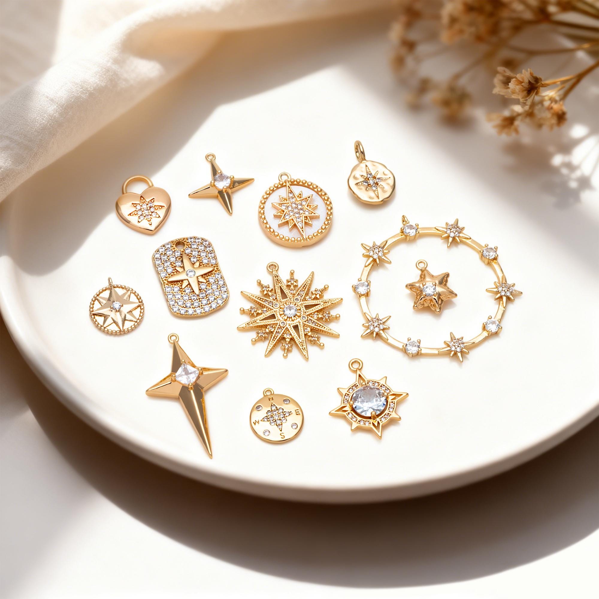 4pcs Gold/ Silver North Star Charms , Gold/ Rhodium plated Brass, CZ Pave Star Pendants (GB-1048)