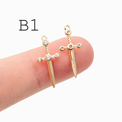 10pcs Gold/ Silver Tone Dirk Charm, Weapon Charm, Sword Charm, Dagger Charm (GB-2185)