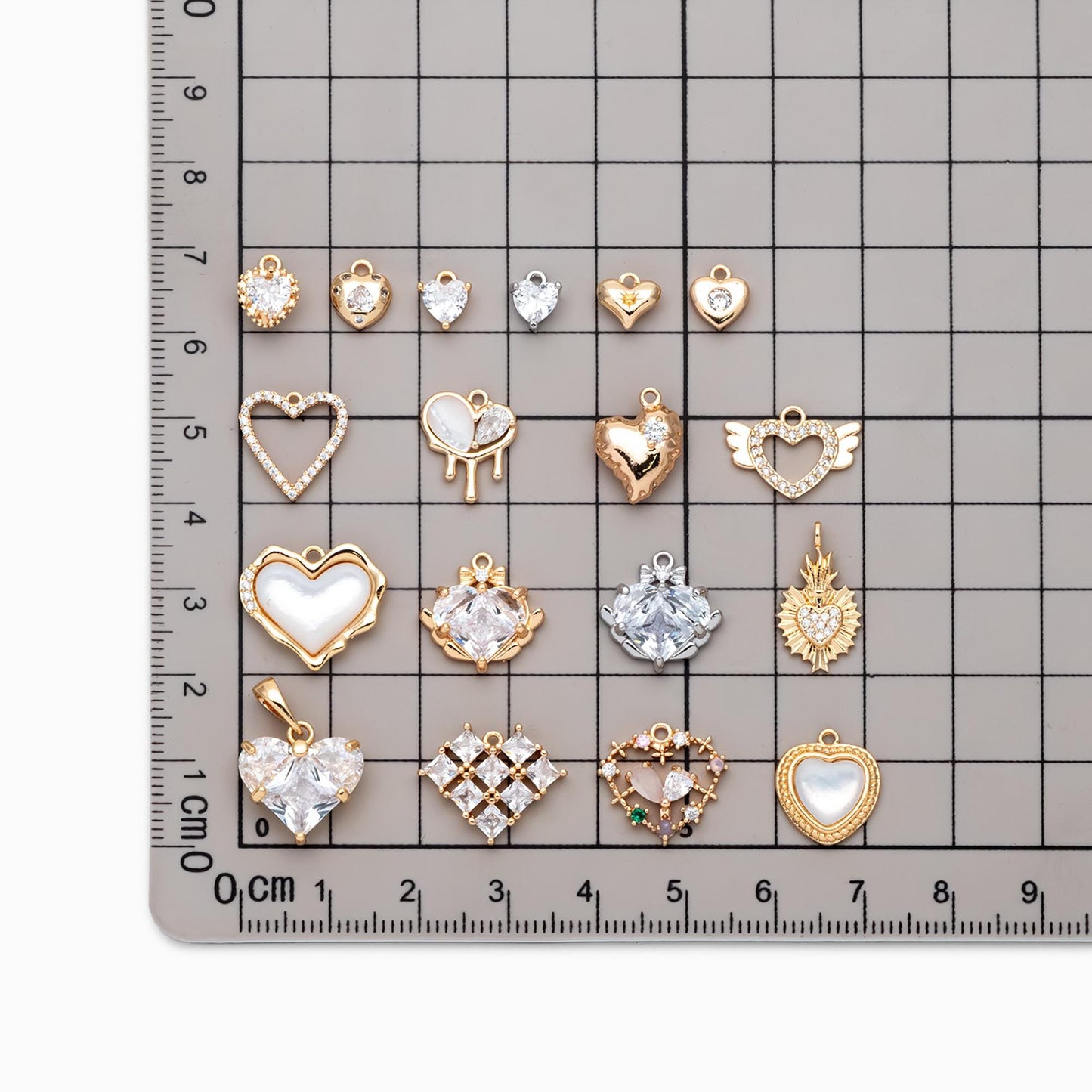4pcs Gold/ Silver Tone Heart Charms, 18K Gold/ Rhodium plated Brass, Dainty Heart Pendants (GB-2782)