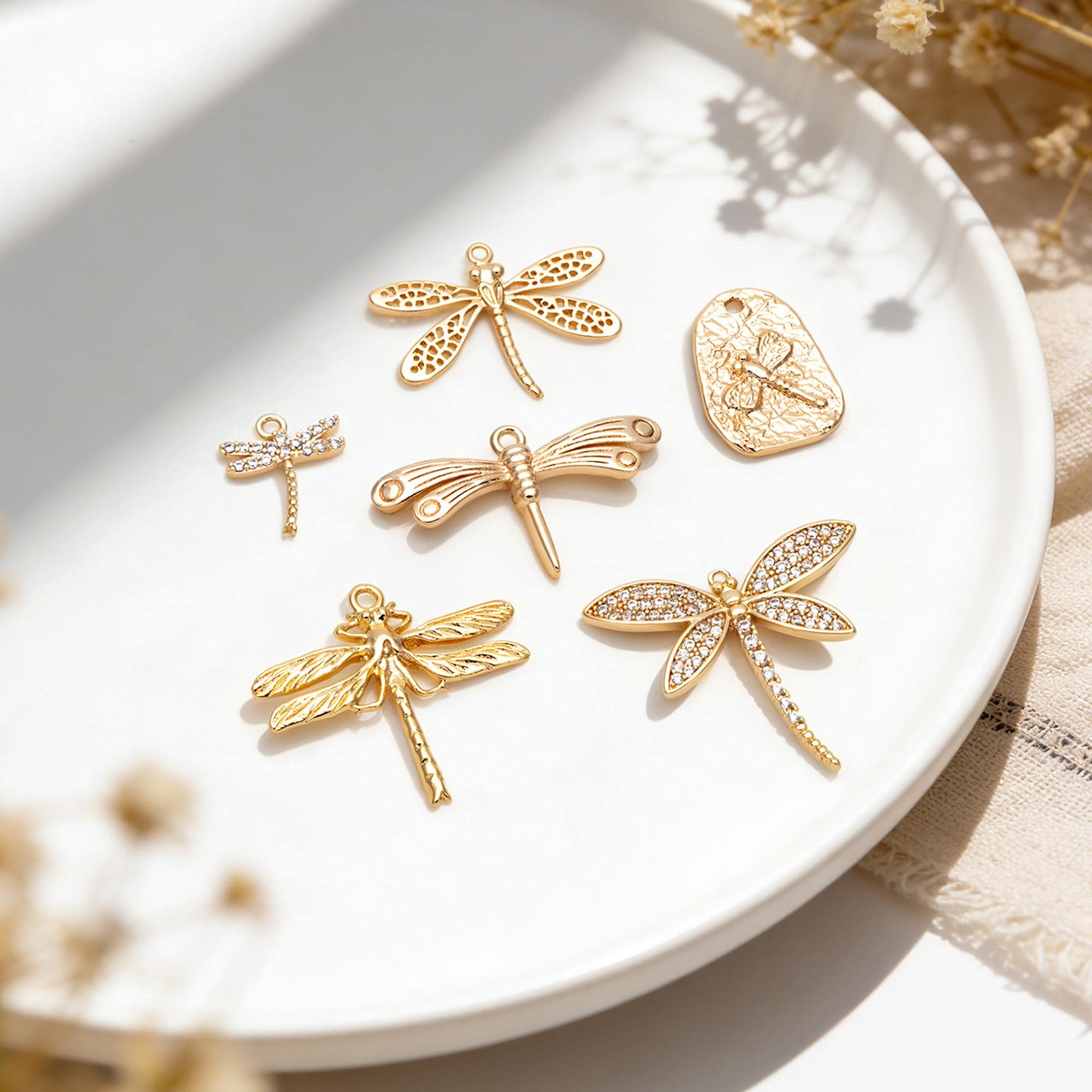 4pcs Dragonfly Charms for Crafting and Jewelry Design (GB-3196)