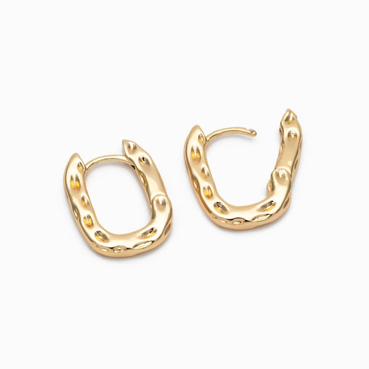 4 pieces- Rustic Oval Huggie Earrings, Gold plated Brass Ear Hoops 20x16mm (GB-4723)
