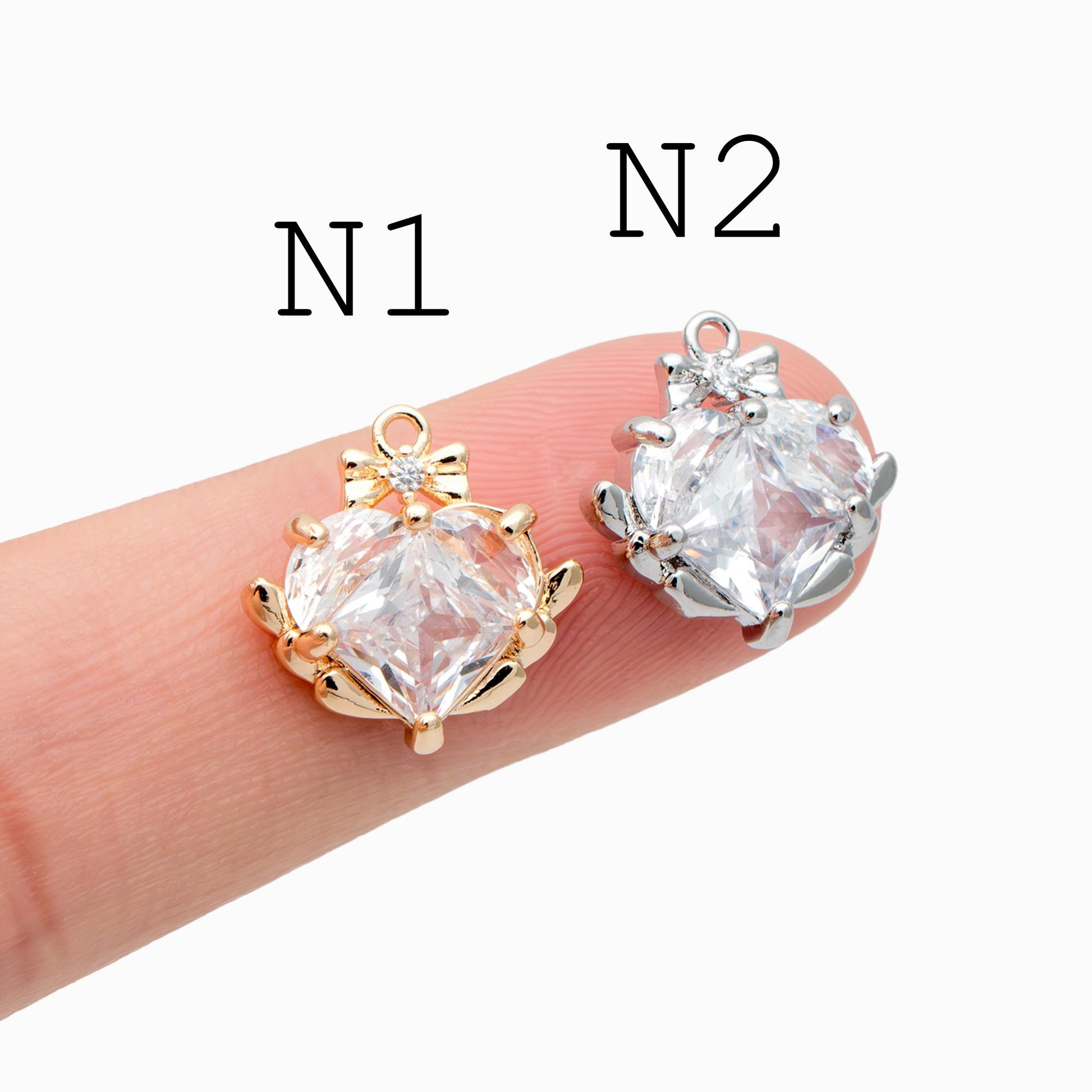 4pcs Gold/ Silver Tone Heart Charms, 18K Gold/ Rhodium plated Brass, Dainty Heart Pendants (GB-2782)