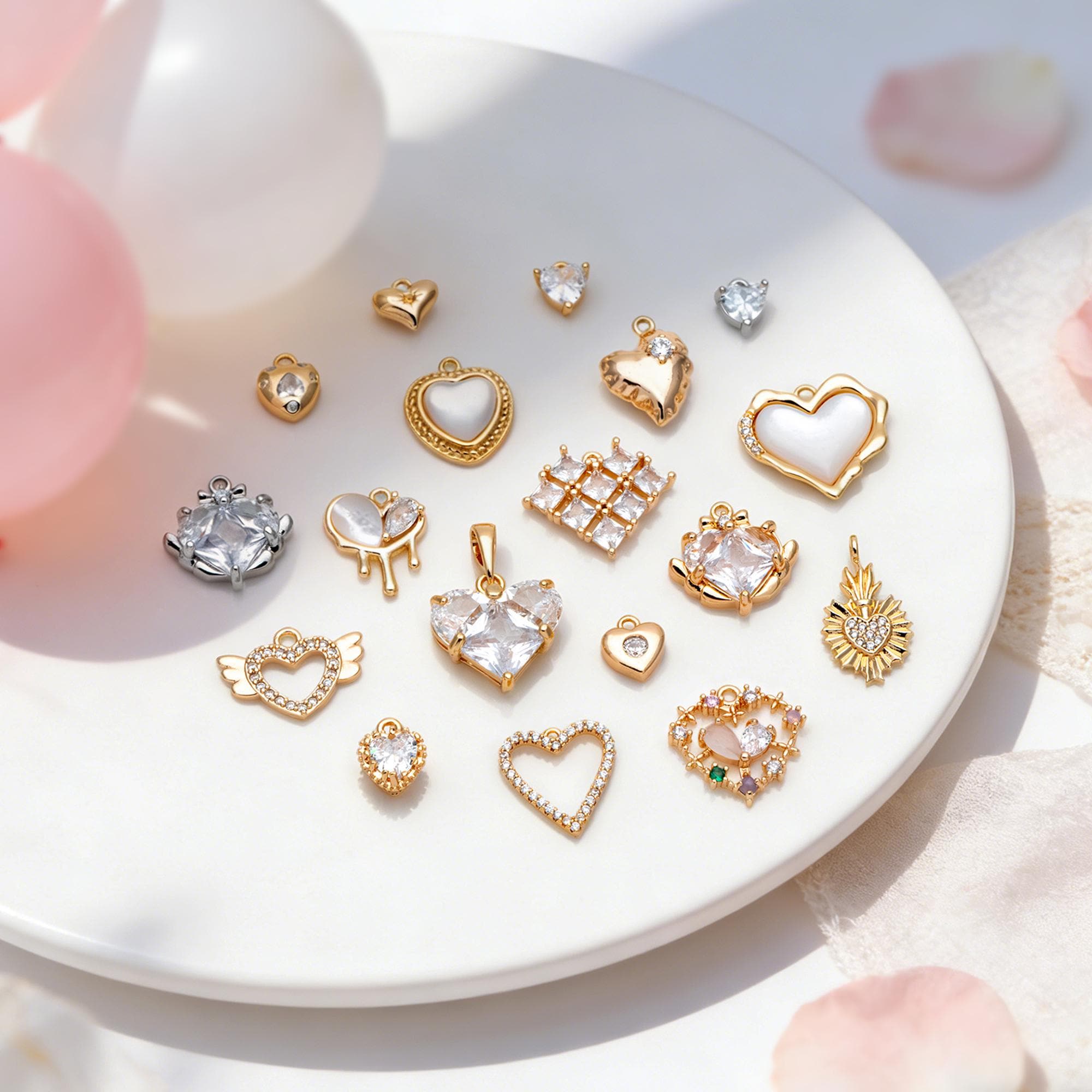 4pcs Gold/ Silver Tone Heart Charms, 18K Gold/ Rhodium plated Brass, Dainty Heart Pendants (GB-2782)