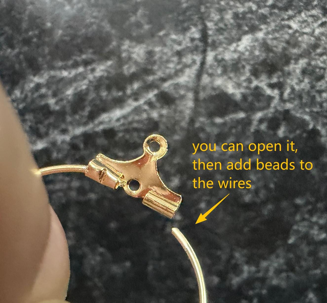 10pcs Gold plated Brass Circle Pendants 22mm, Can Open to Add Beads (GB-977)