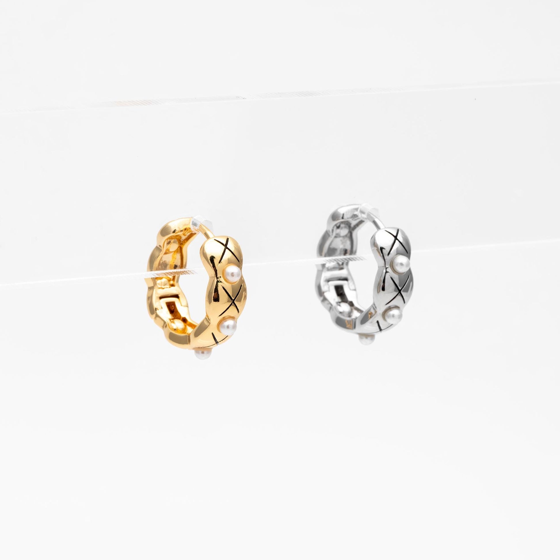 4pcs Faux Pearl Hoop Earrings, 18K Gold/ Rhodium plated Brass, Dainty Circle Huggies (GB-4749)