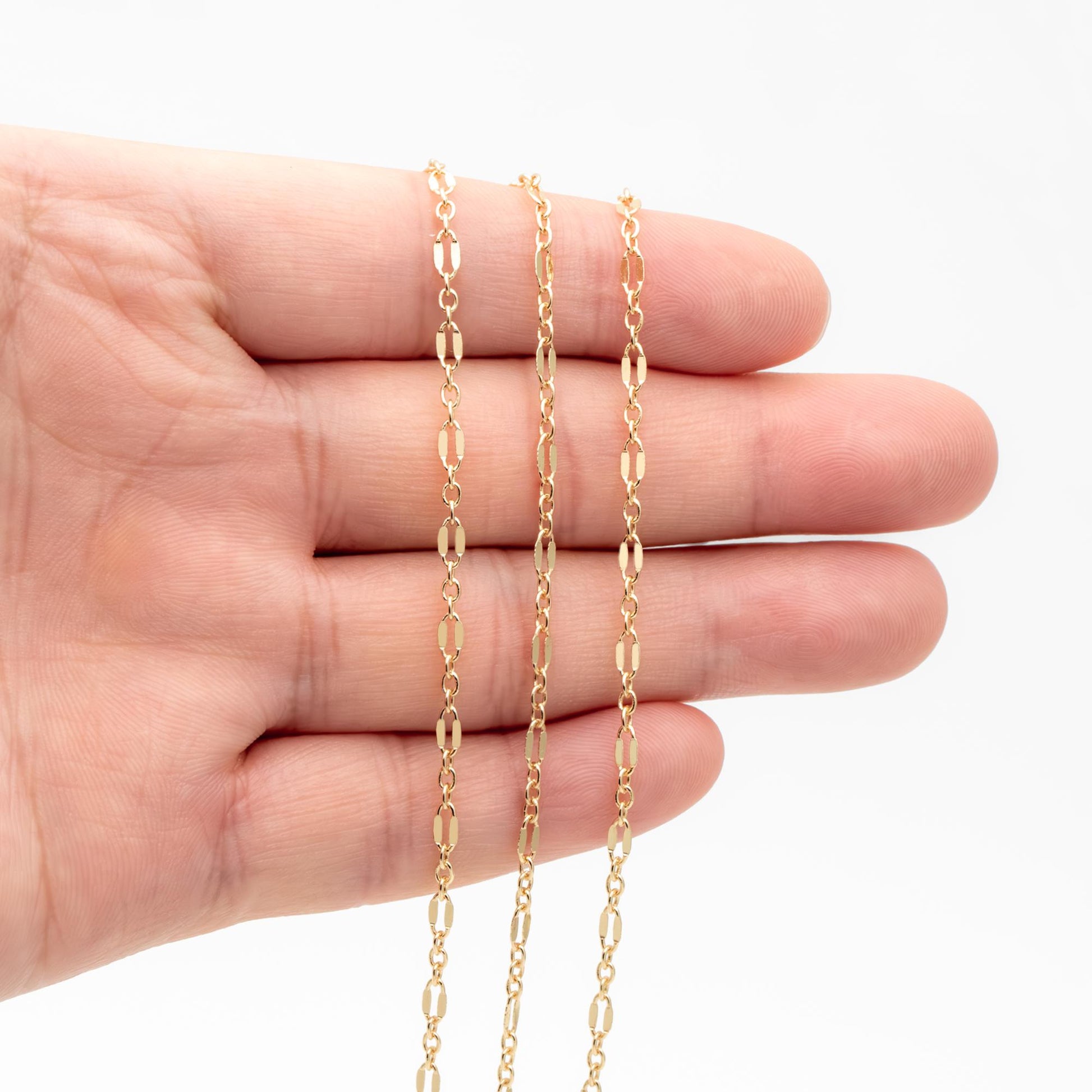 Gold Flat Cable Chains 2.5mm, 18K Gold plated Brass, Dainty Oval Linked Chains (#LK-626)/ 1 Meter=3.3 ft