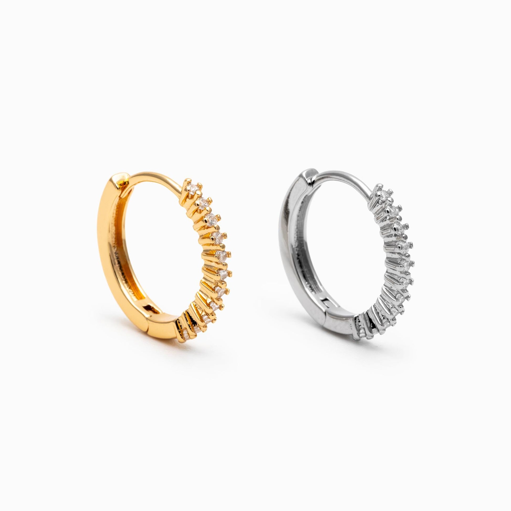 4pcs CZ Pave Gold/ Silver Ear Hoop, 18K Gold/ Rhodium plated Brass Huggie Earrings 16mm (GB-4728)